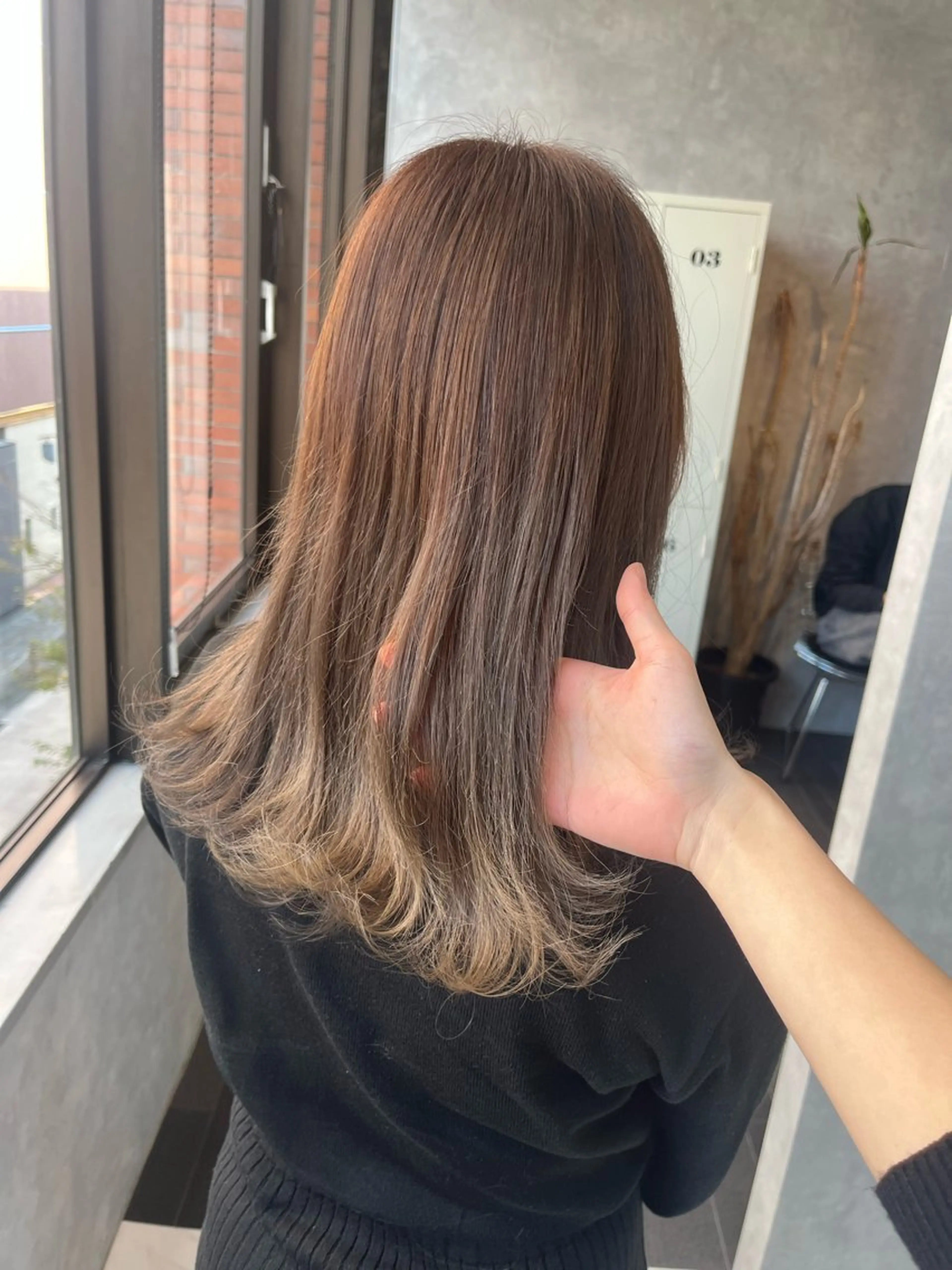 カラー アッシュ トメちゃん 💜🇭🇰のヘアスタイル