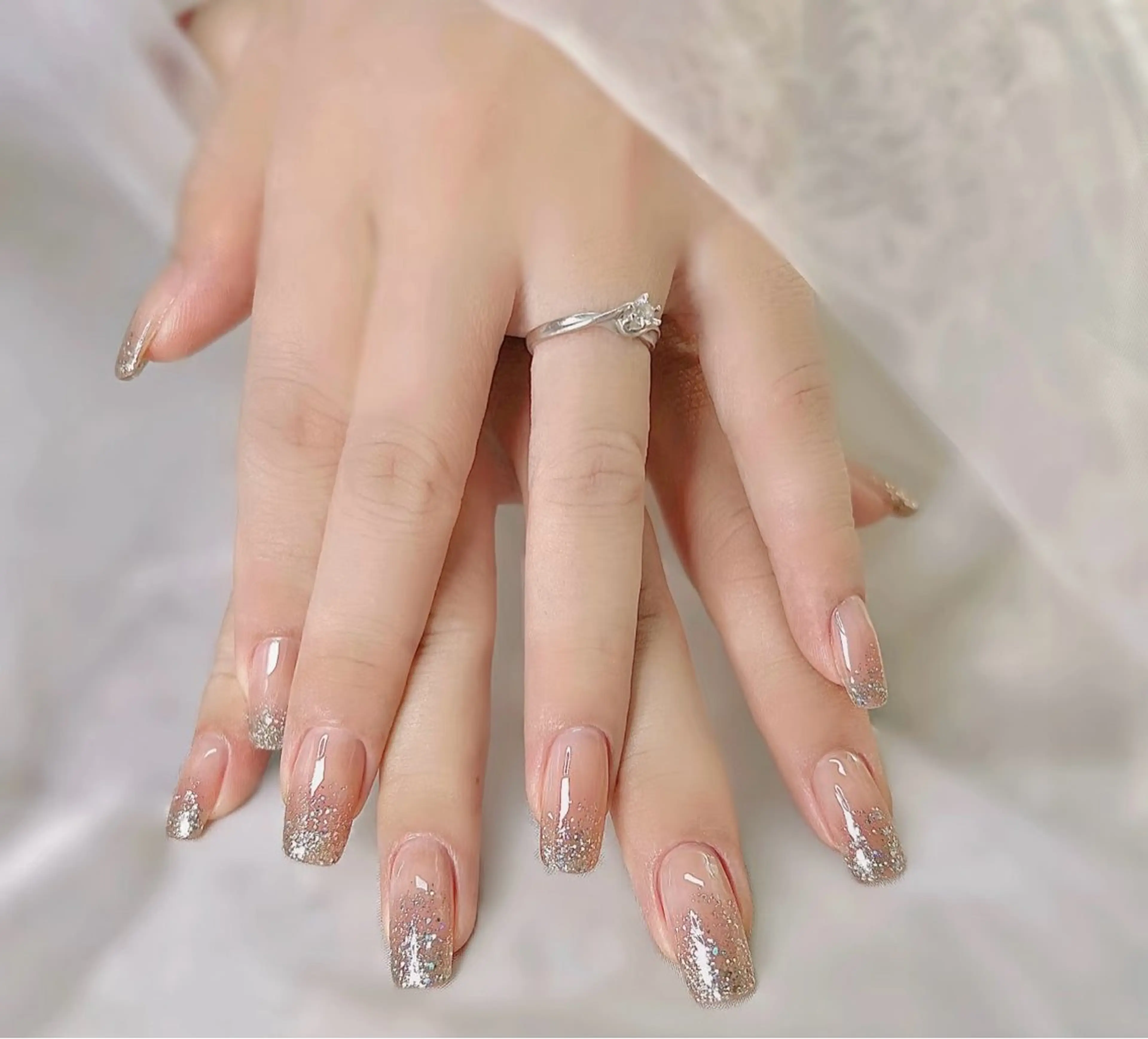 ネイル アートネイル オーロラネイル チークネイル フレンチネイル ガラスフレンチ ハンドネイル 🎀セ リ🎀のネイルデザイン