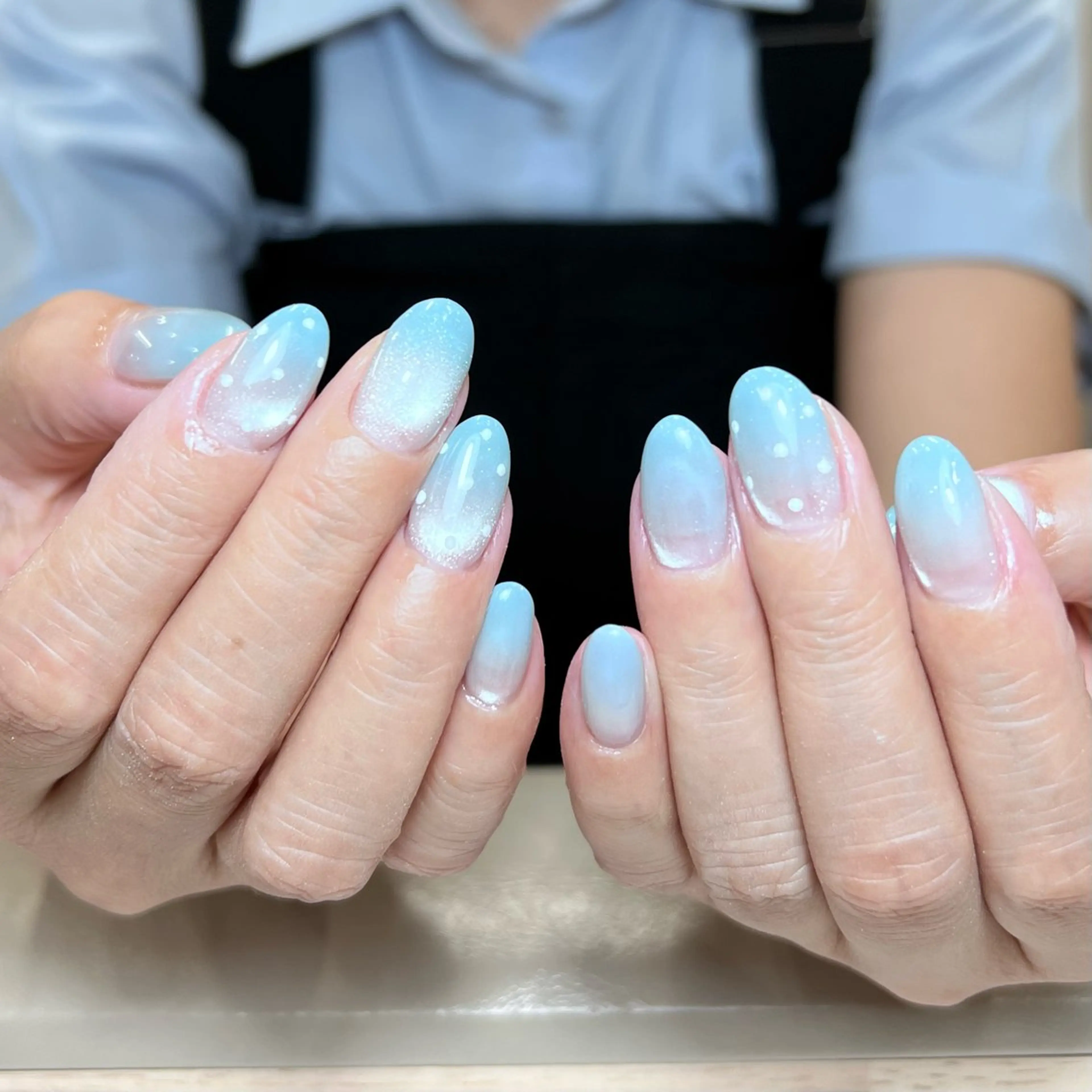 ネイル ドット Luna nail— kanaeのネイルデザイン