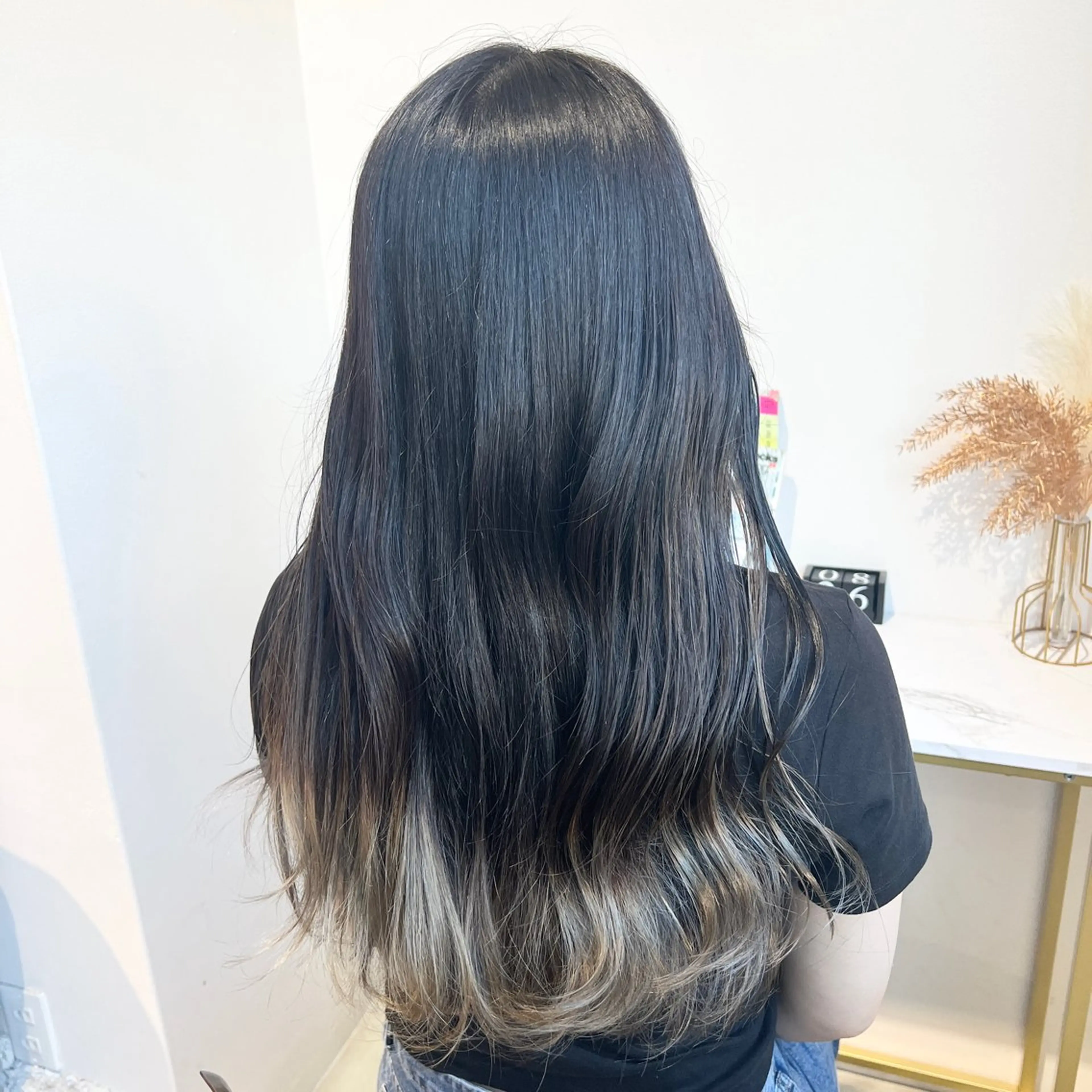 セミロング カラー IVY所属・髪質改善/韓国ヘア 顔まわり特化yutoのヘアスタイル