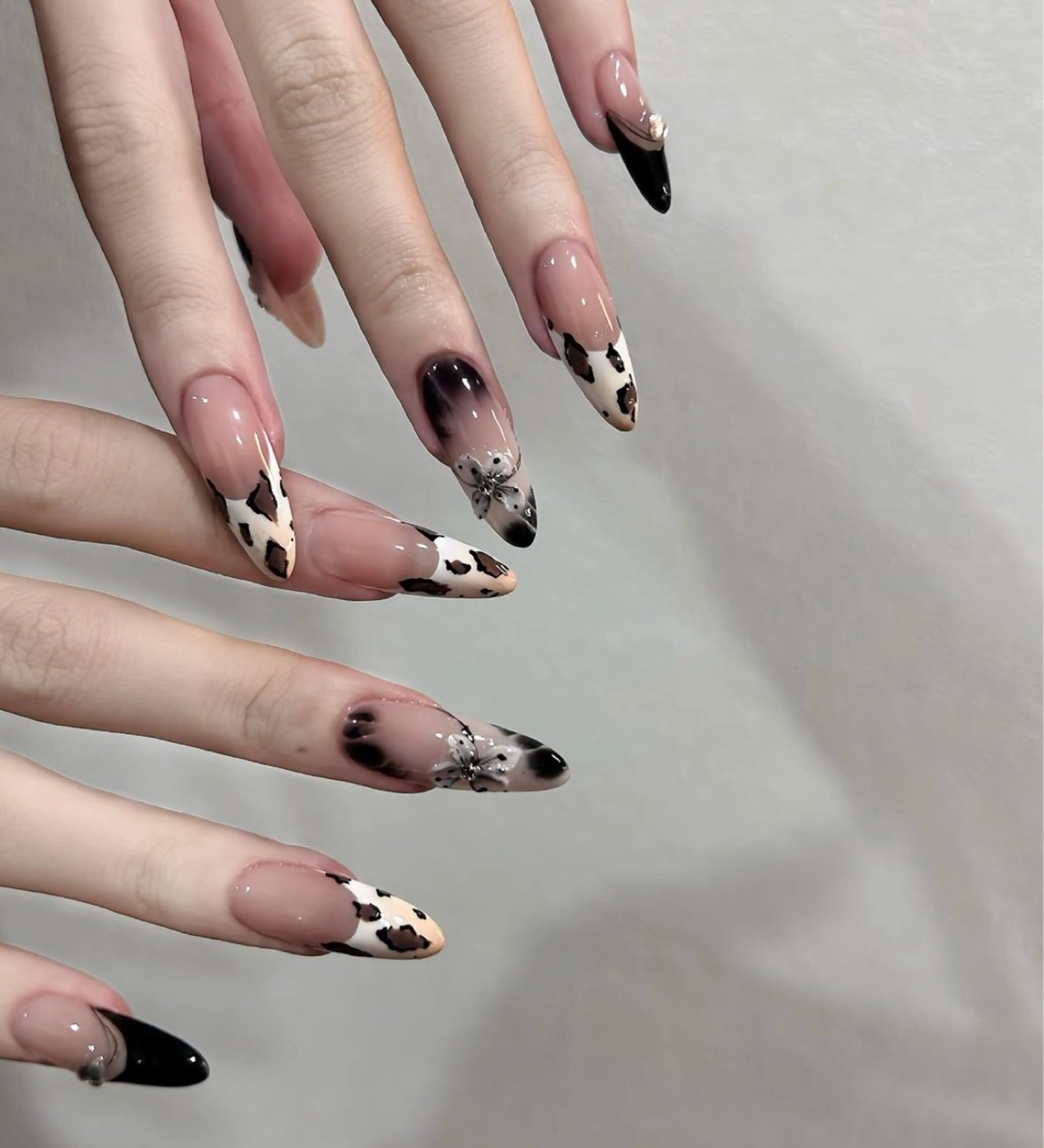 ネイル アートネイル フットネイル フレンチネイル ジェルネイル 韓国ネイル ハンドネイル フットネイル ハンドケア Kawaii Nail Salon所属・Kawaii-jp Tomisatoのネイルデザイン