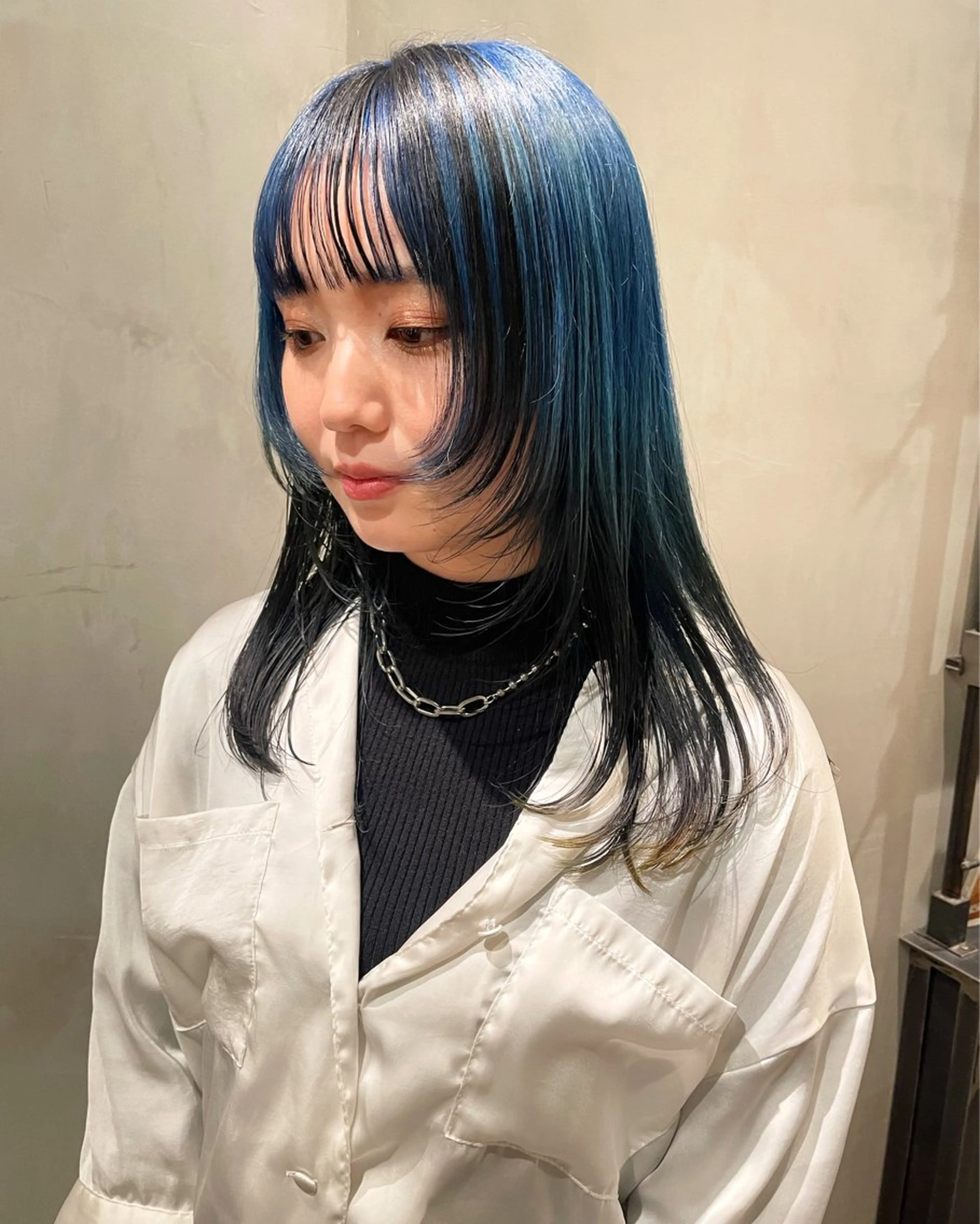セミロング カラー カット ヘアカラー トリートメント 優 作のヘアスタイル