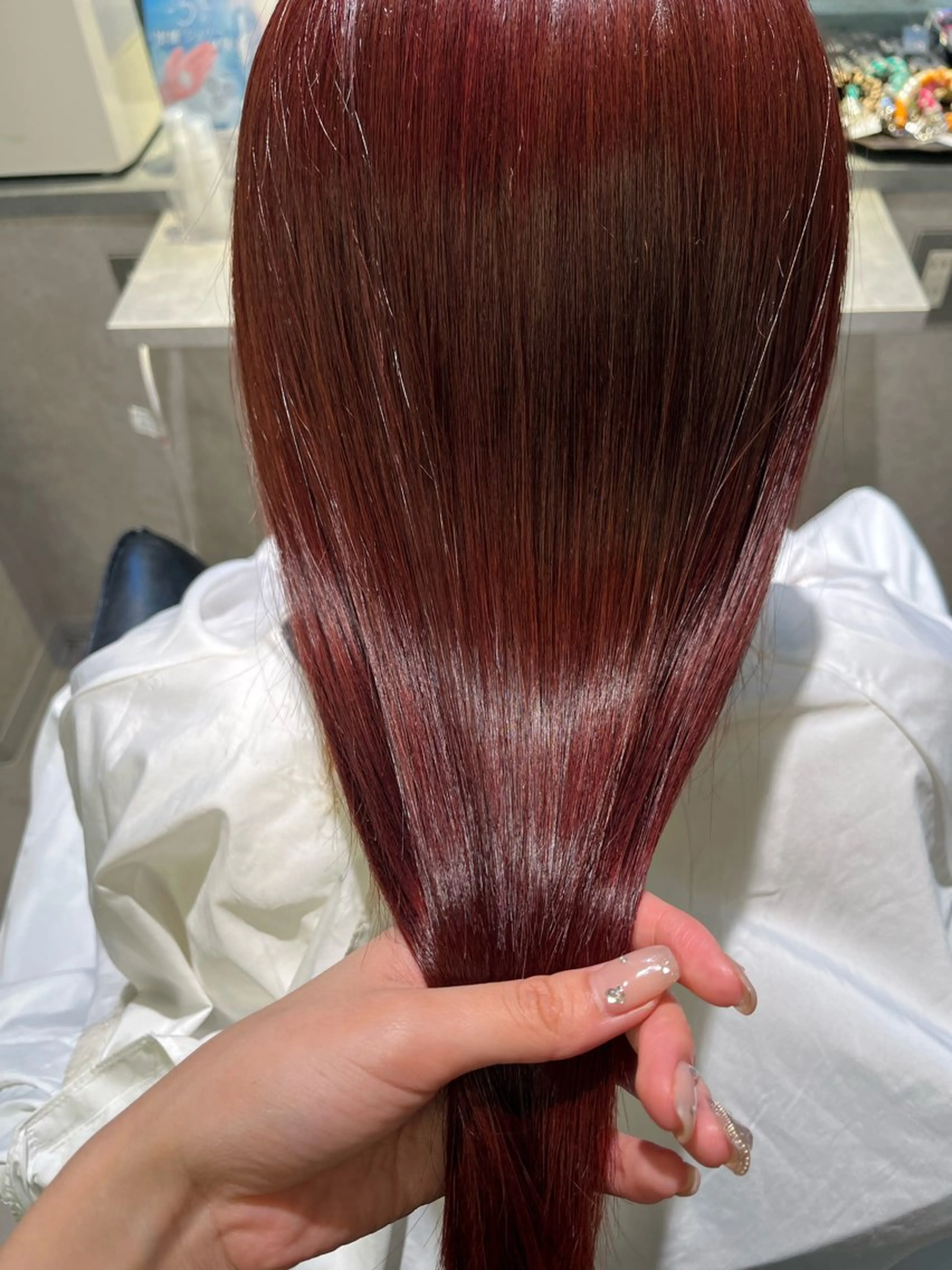 ロング カラー ブリーチ カシス レッドカラー ヘアカラー トリートメント SOL あづきのヘアスタイル