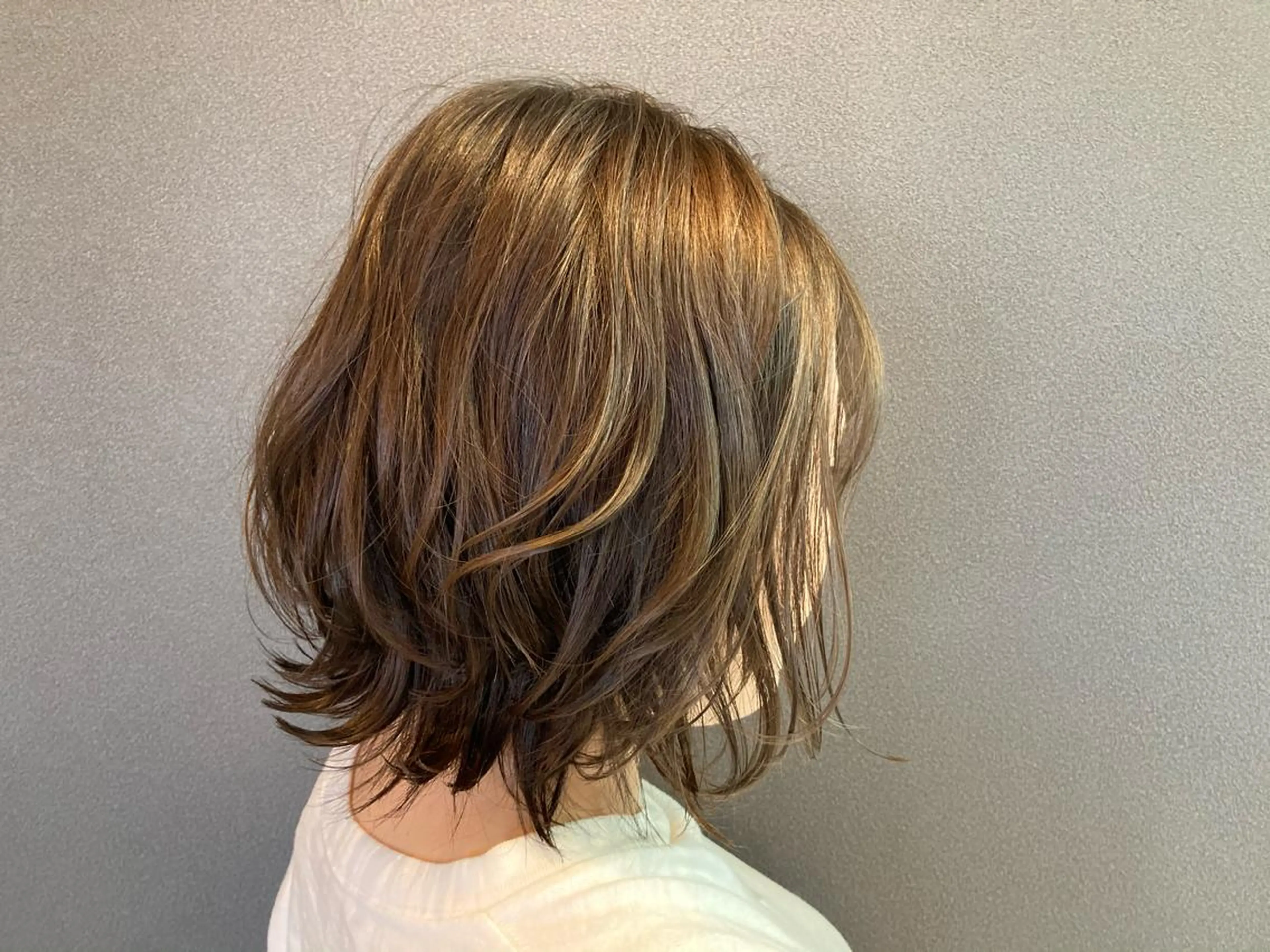 ミディアム カット ヘアカラー Claire 【クレール】所属・中野 幹也のヘアスタイル