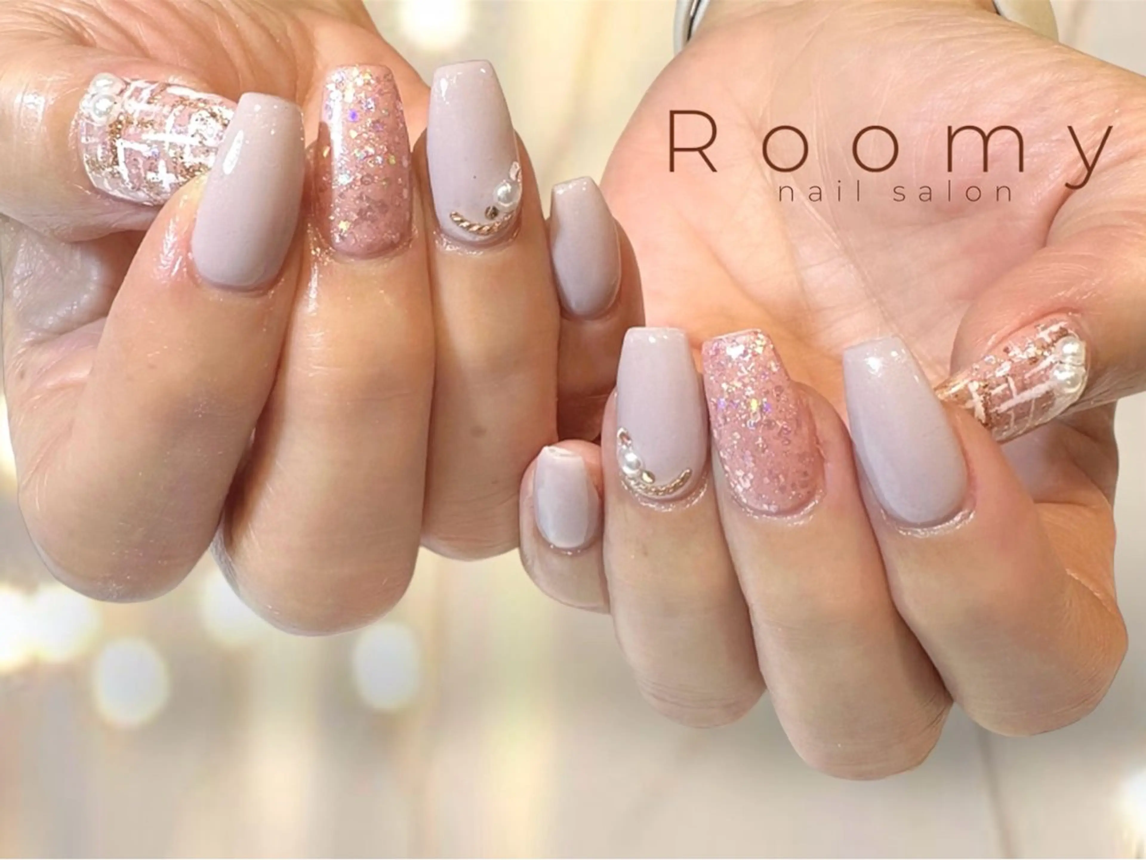 ネイル フットネイル ジェルネイル マグネットネイル パラジェル ハンドネイル nail salon Roomy 竹ノ塚所属・nail salon Roomy 竹ノ塚のネイルデザイン