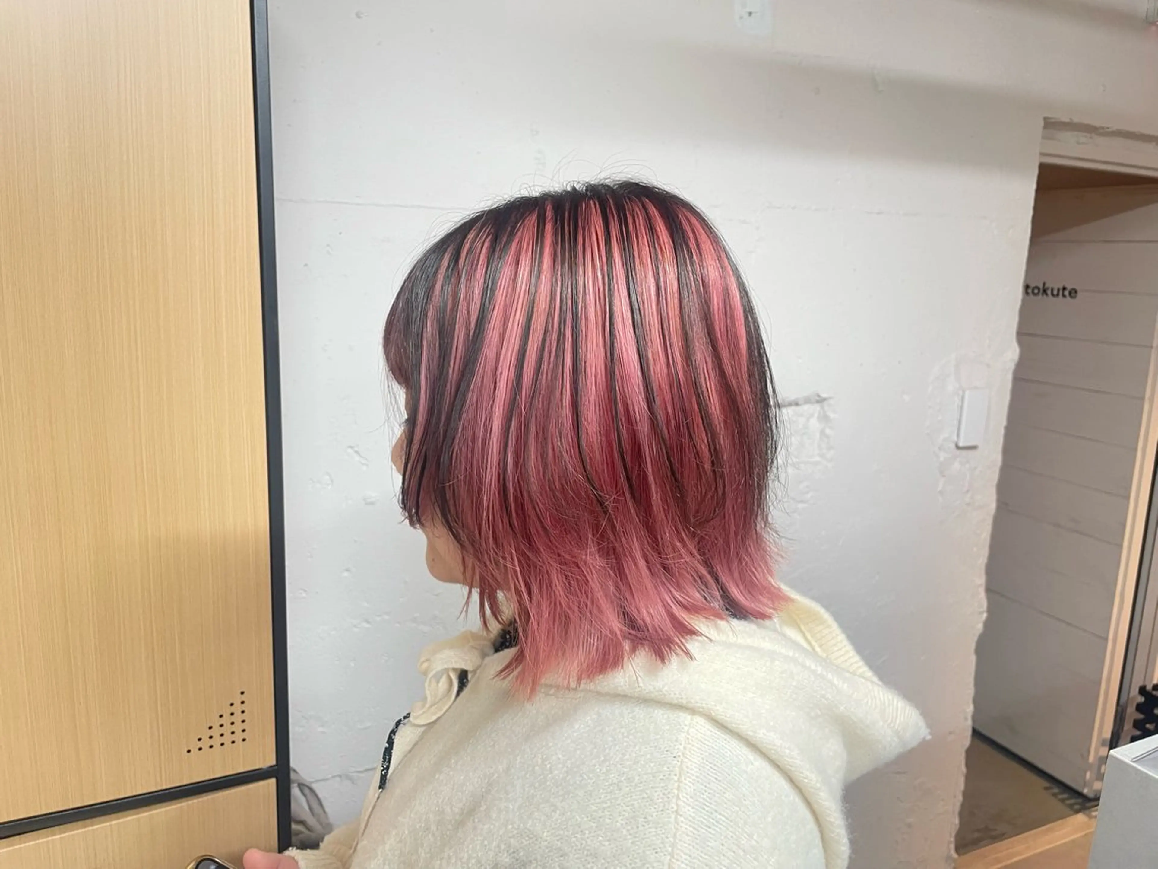 ミディアム ヘアカラー tokute 中野真咲🐺のヘアスタイル