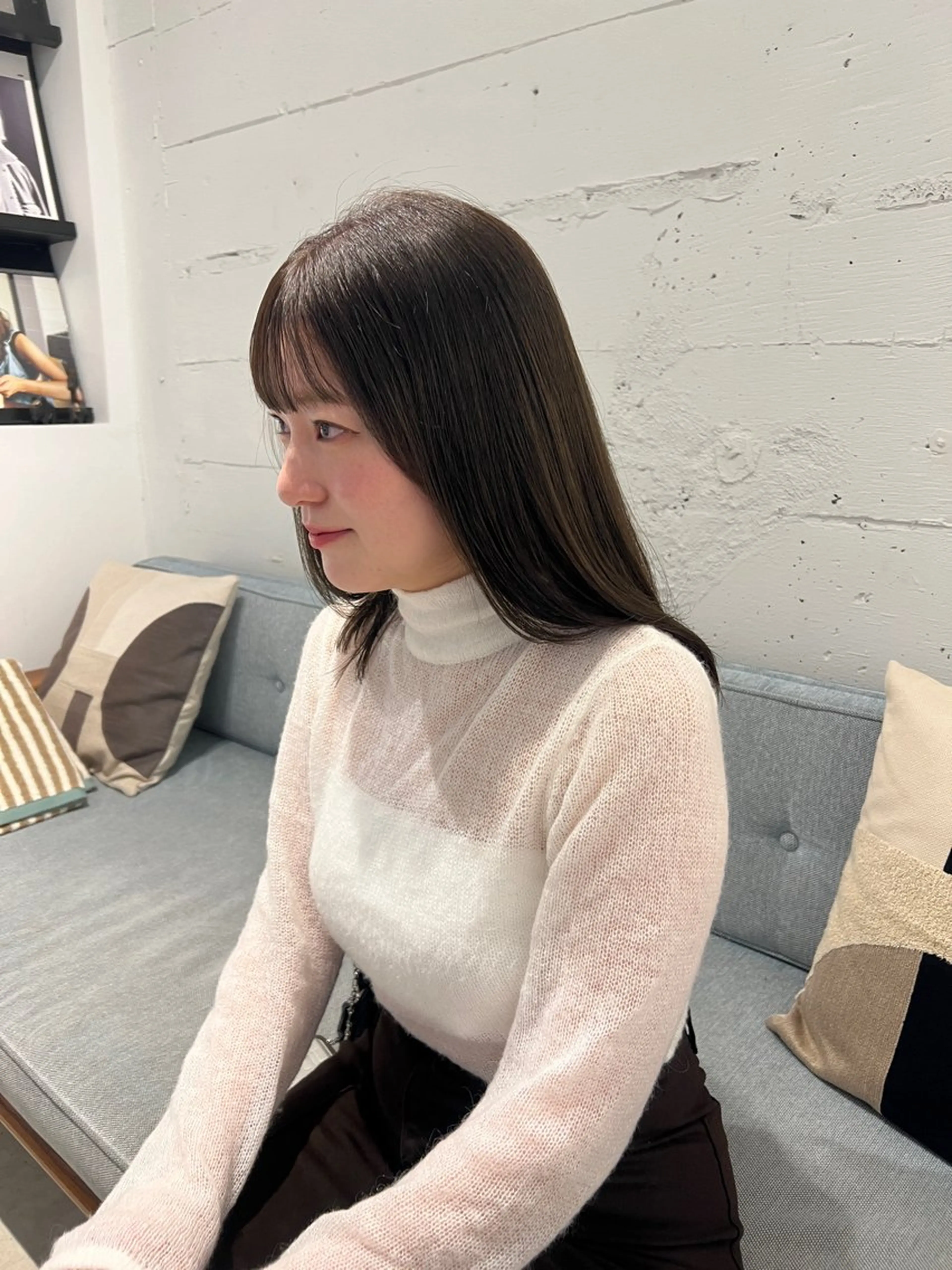 ミディアム カラー 峯田 優花のヘアスタイル
