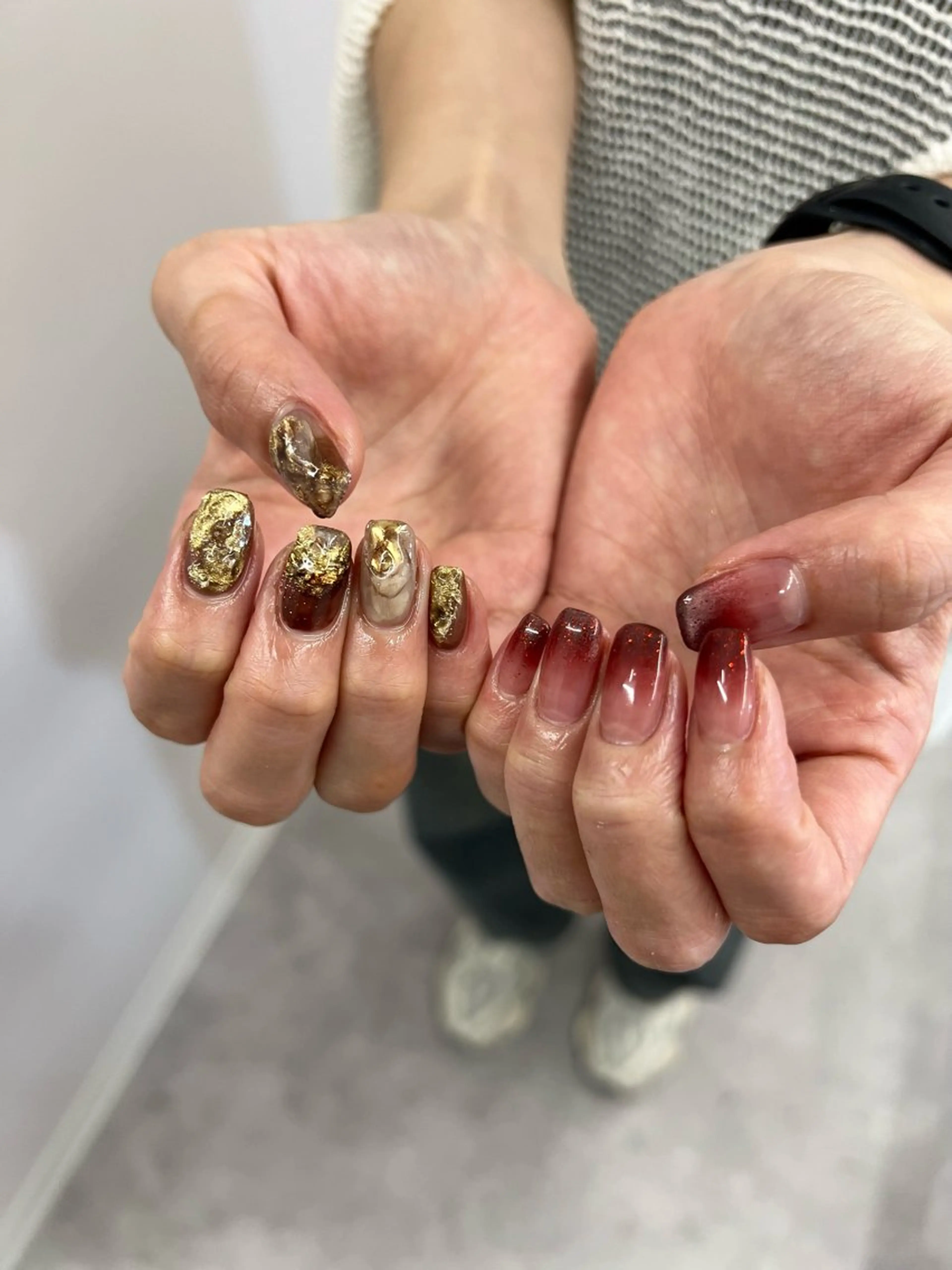 ネイル ボルドー ブラウン ジェルネイル 韓国ネイル マグネットネイル ハンドネイル ハンドケア Bana_ Nailのネイルデザイン