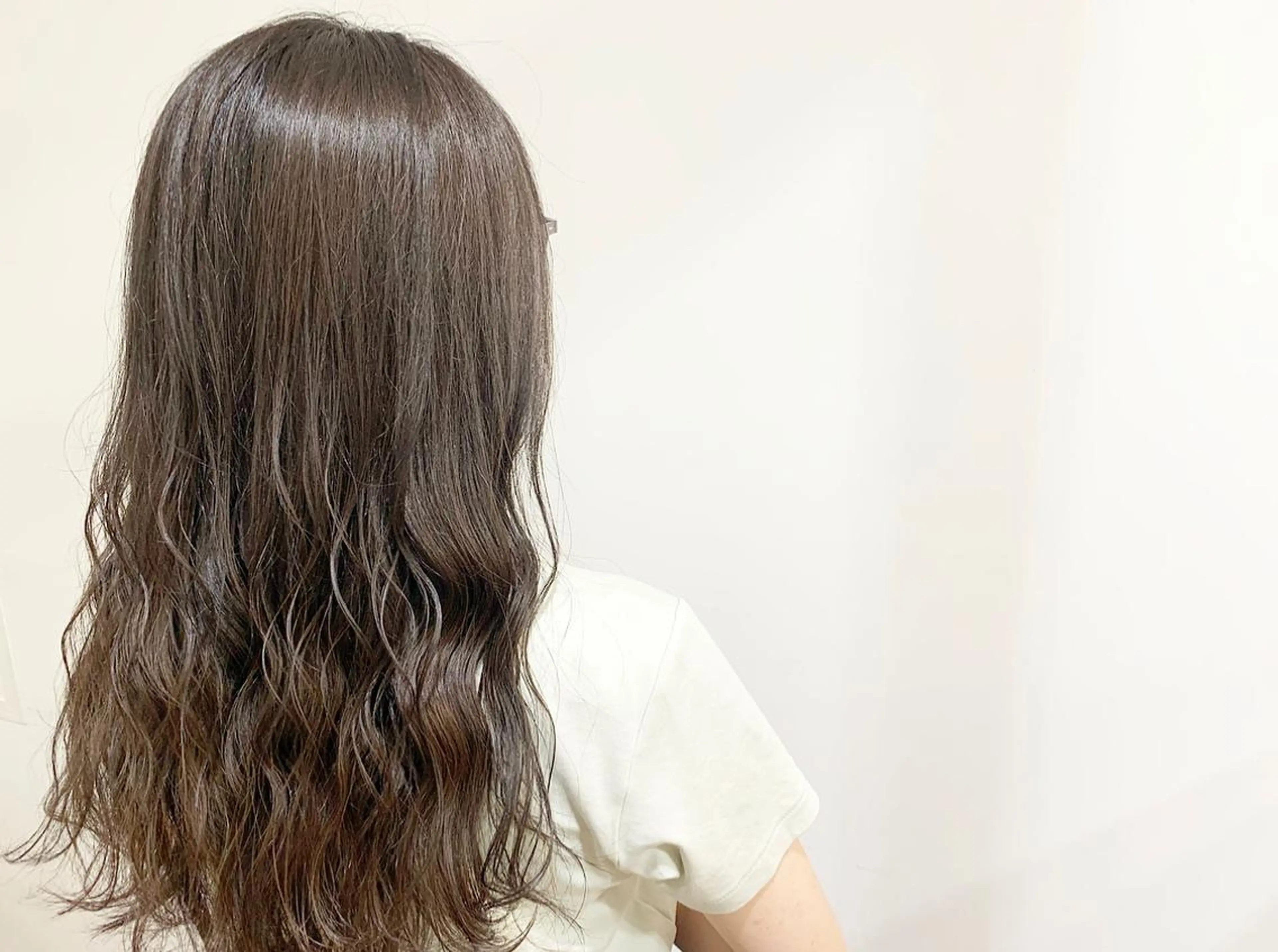 ロング カラー ヘアカラー トリートメント あべ ゆうかのヘアスタイル