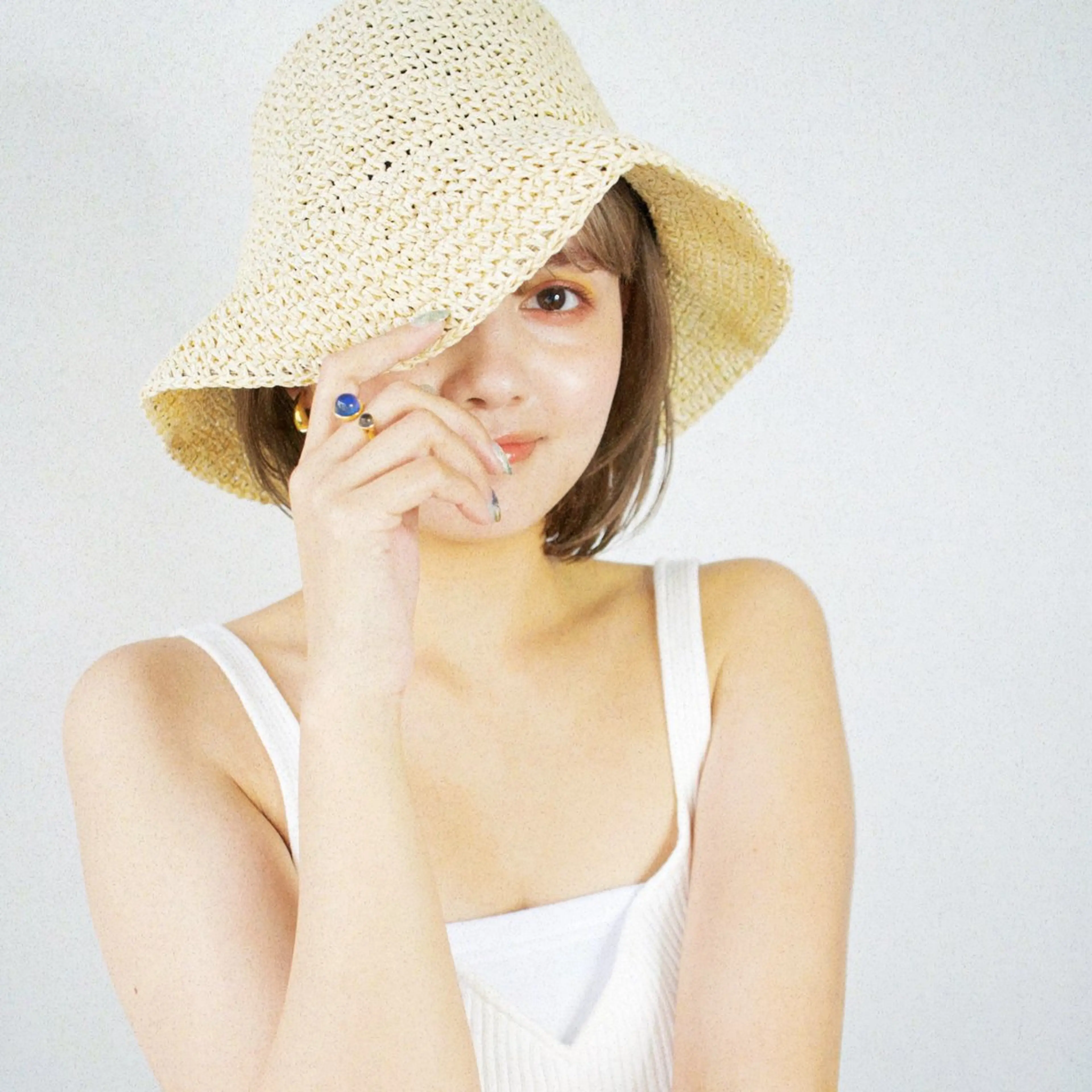 ミディアム カラー CREAPY　日向野 利菜のヘアスタイル