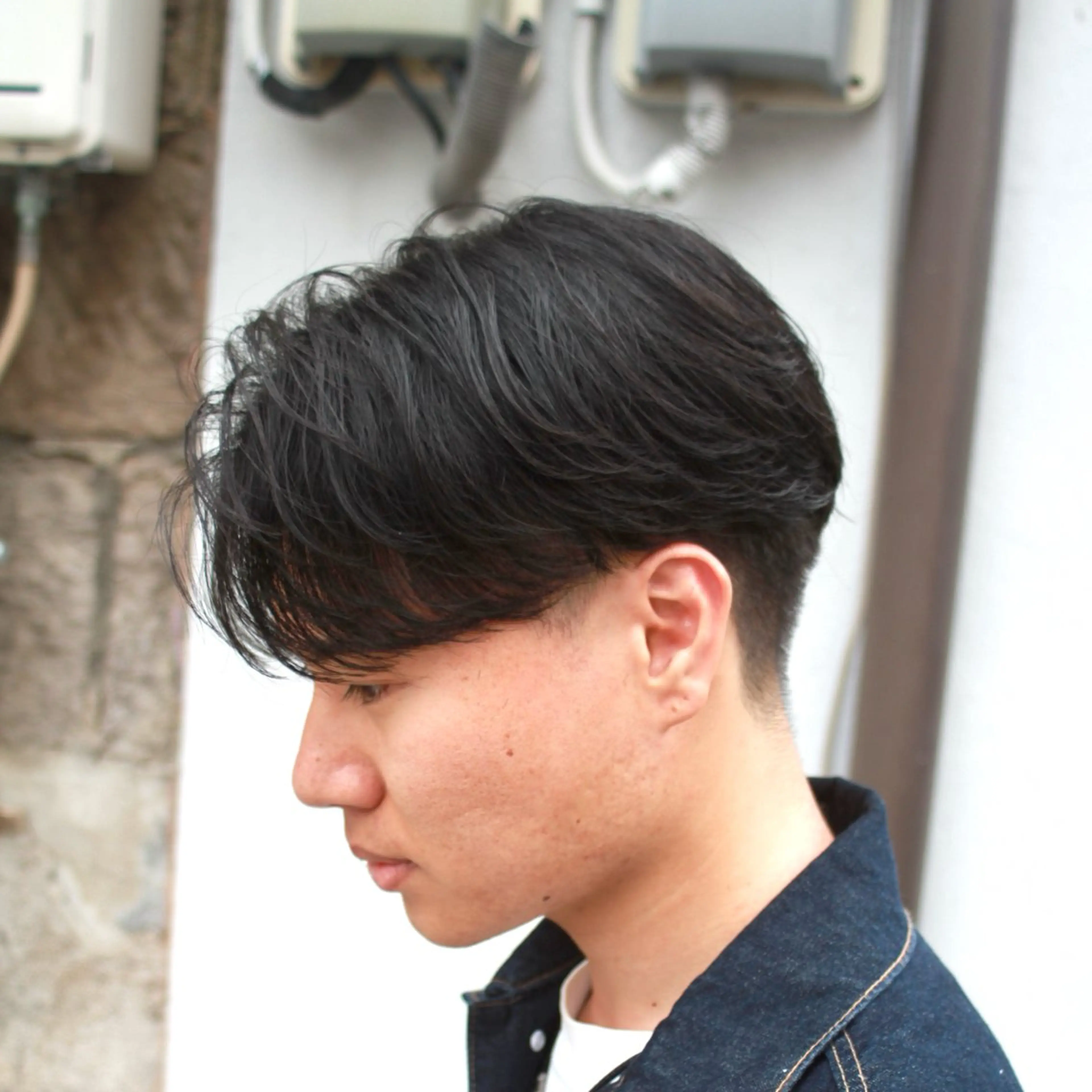 ミディアム パーマ メンズ ミディアムパーマ センターパート メンズパーマ ニュアンスパーマ men's salon NOWAY所属・noway セナのヘアスタイル