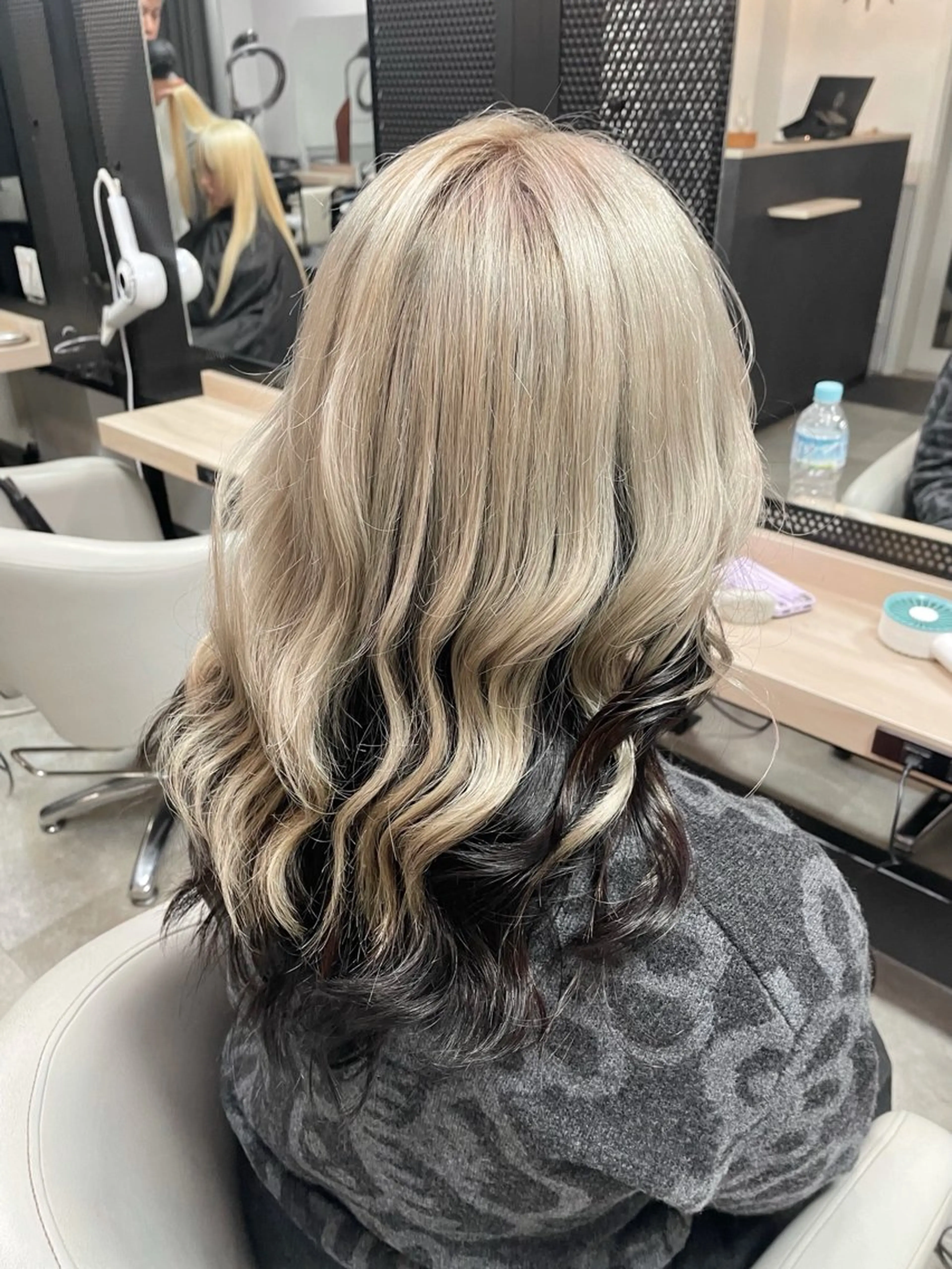 ミディアム カラー ブリーチ ブラウンカラー ダークブラウン デザインカラー ハイトーンカラー 🫧ハネエクステ Mitsuki🫧のヘアスタイル