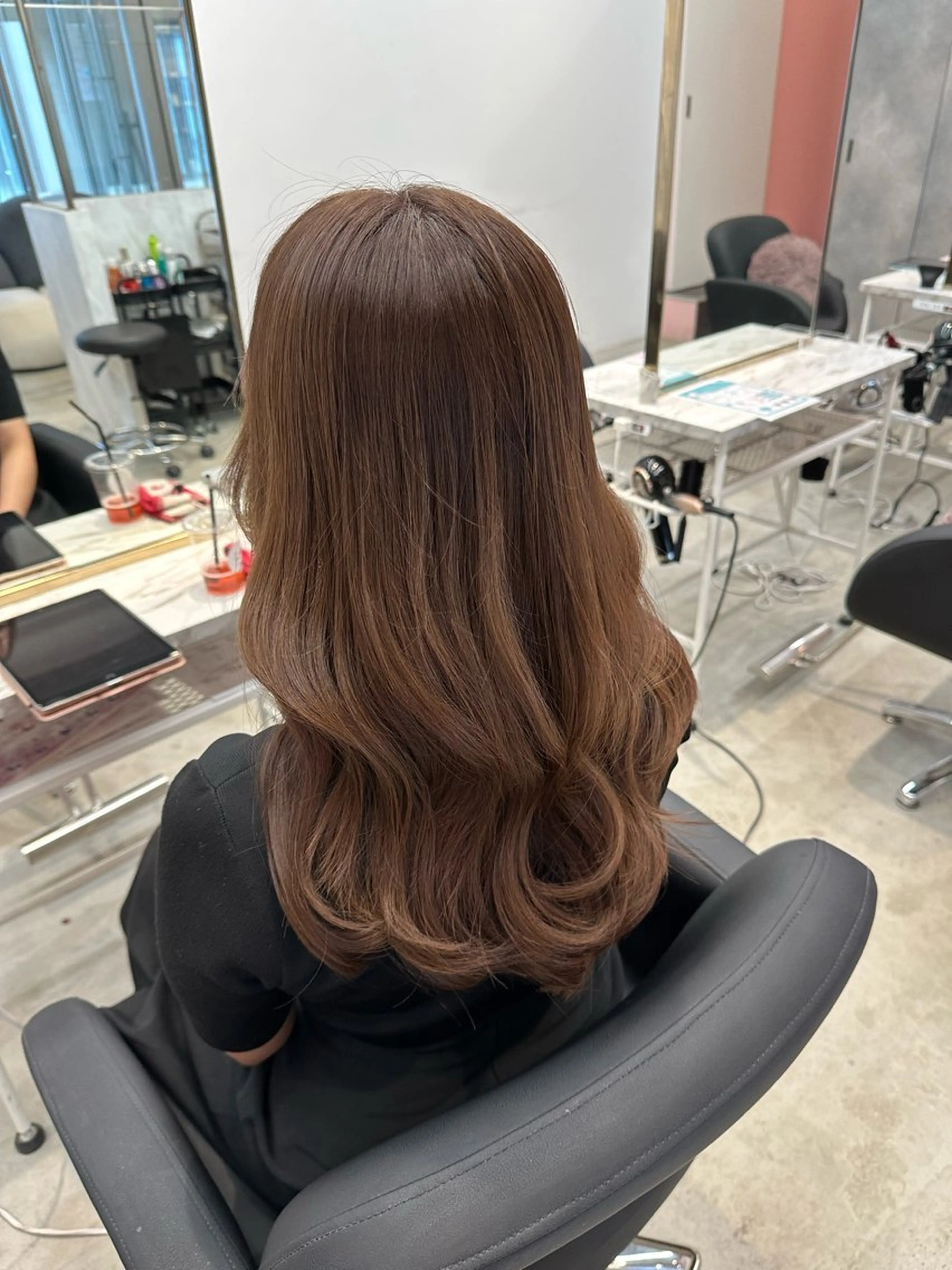 ロング カラー 顔周り似合わせ・巻け るレイヤー水谷航大のヘアスタイル