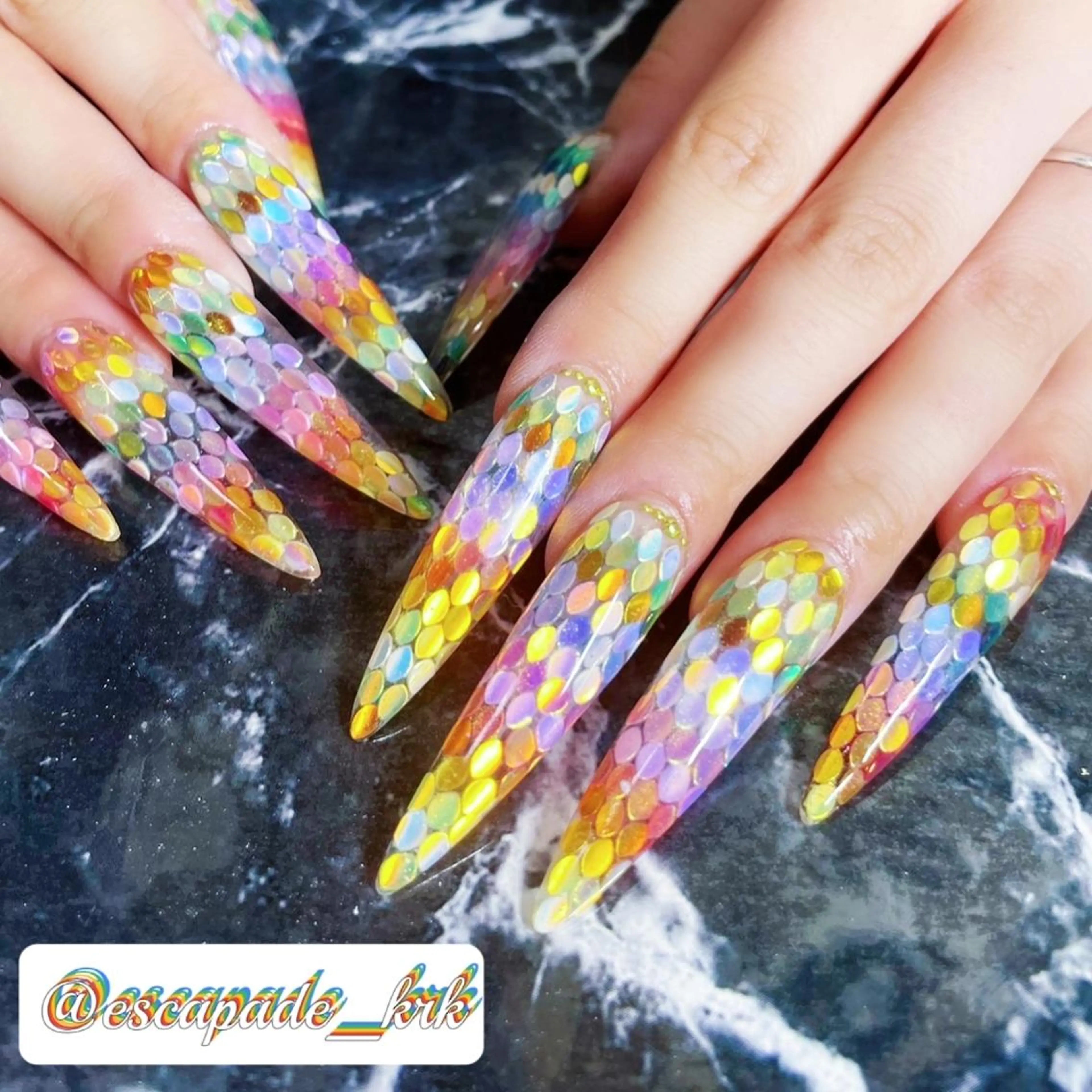ロング ネイル ハンドネイル クロキ 。のネイルデザイン