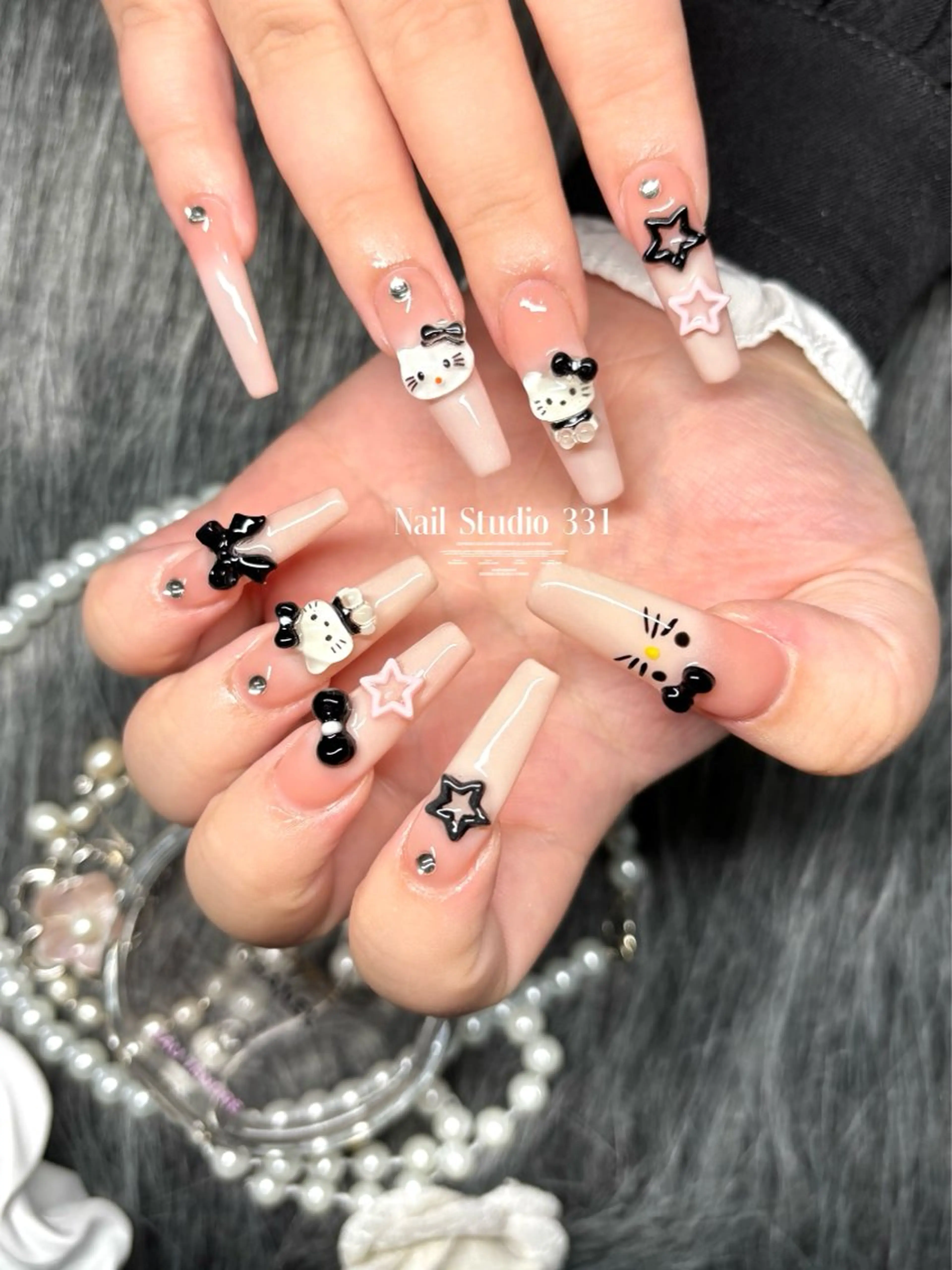 ネイル ロングネイル 夏ネイル ワンホンネイル ハンドネイル Nail Studio 331のネイルデザイン