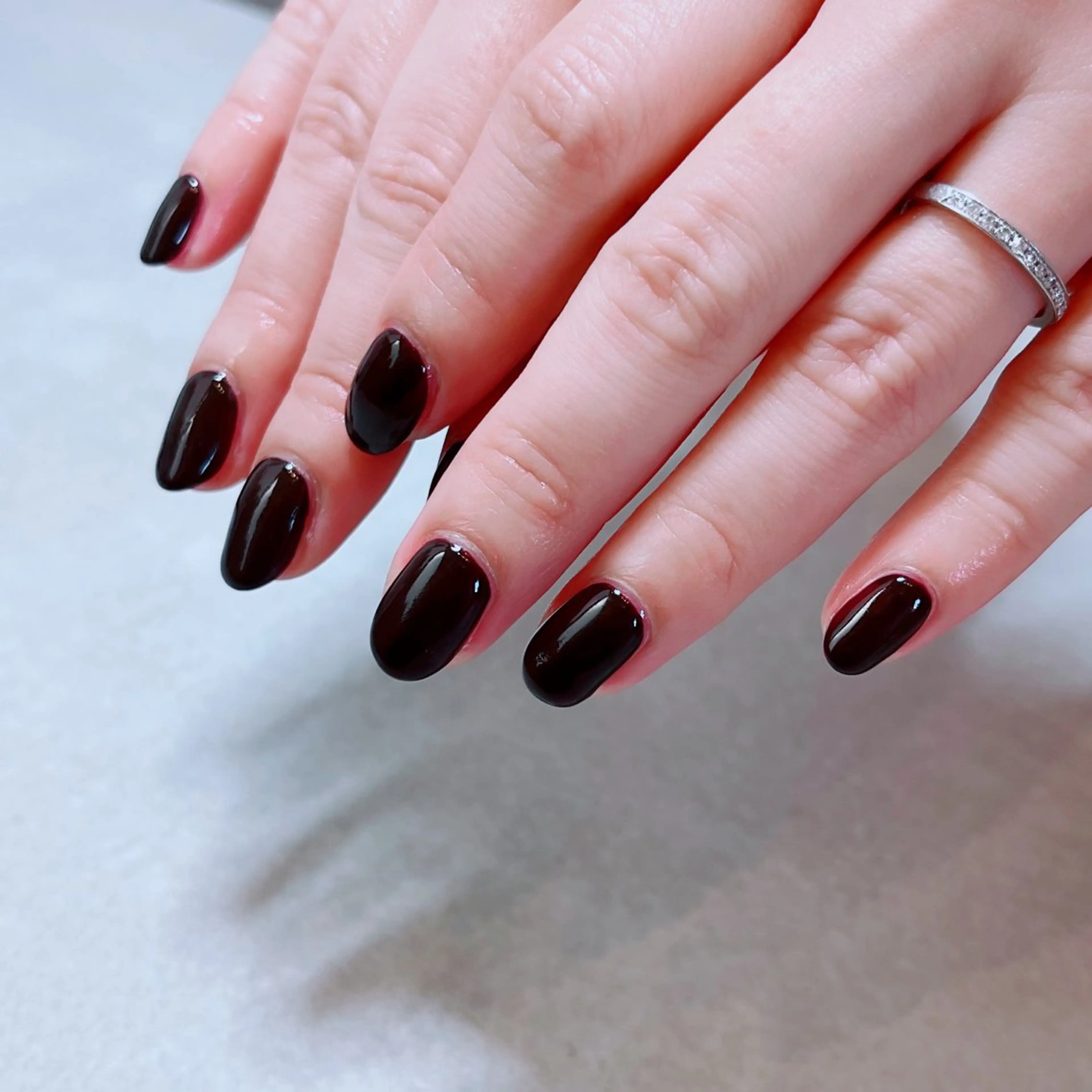 ネイル ブラウン ワンカラーネイル パープル シンプルネイル ハンドネイル ruirui.naildesign所属・RUI ☆のネイルデザイン