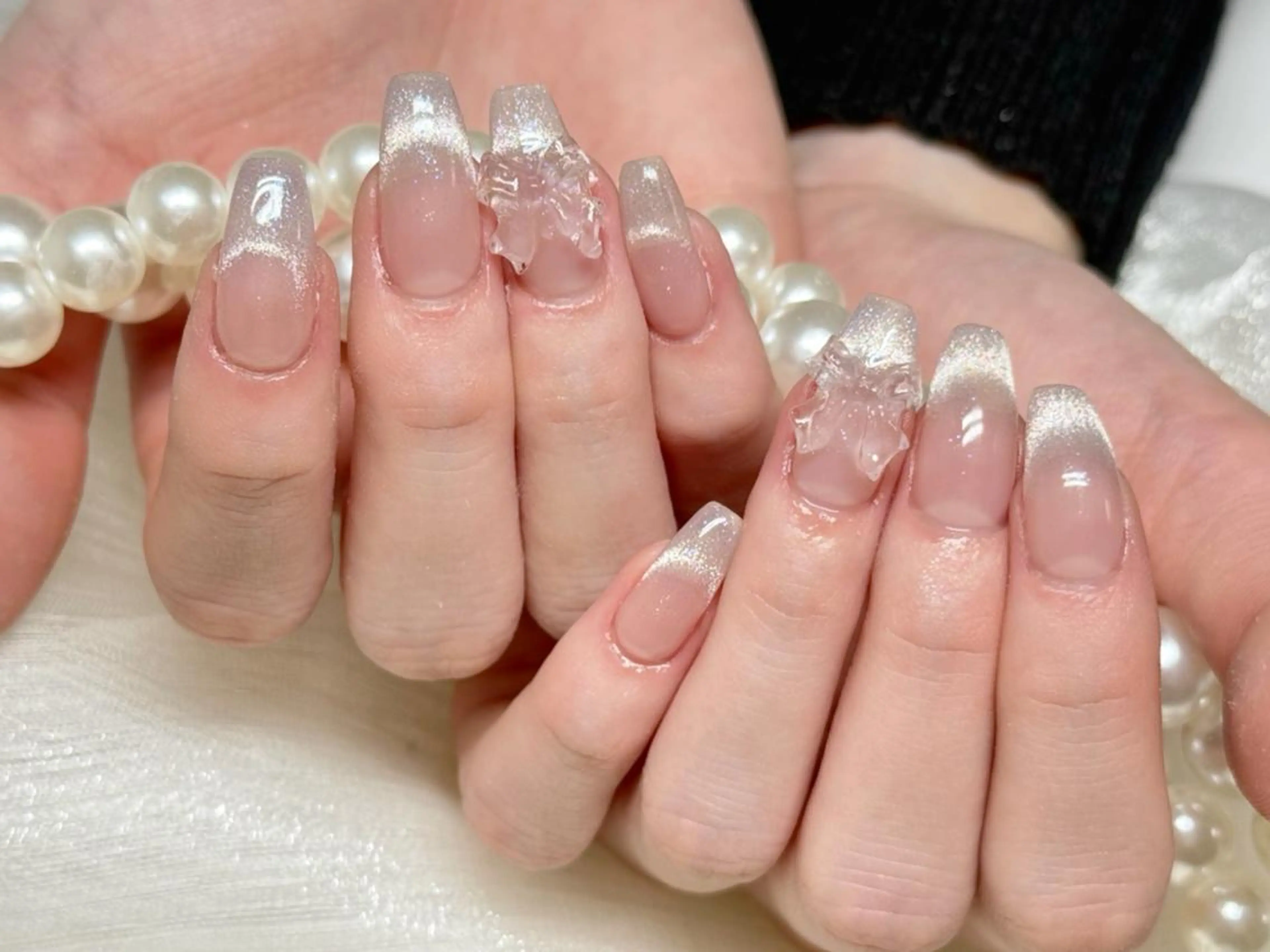 ネイル オーロラネイル 長さ出し フレンチネイル ガーリー キラキラネイル ハンドネイル nanako nailのネイルデザイン