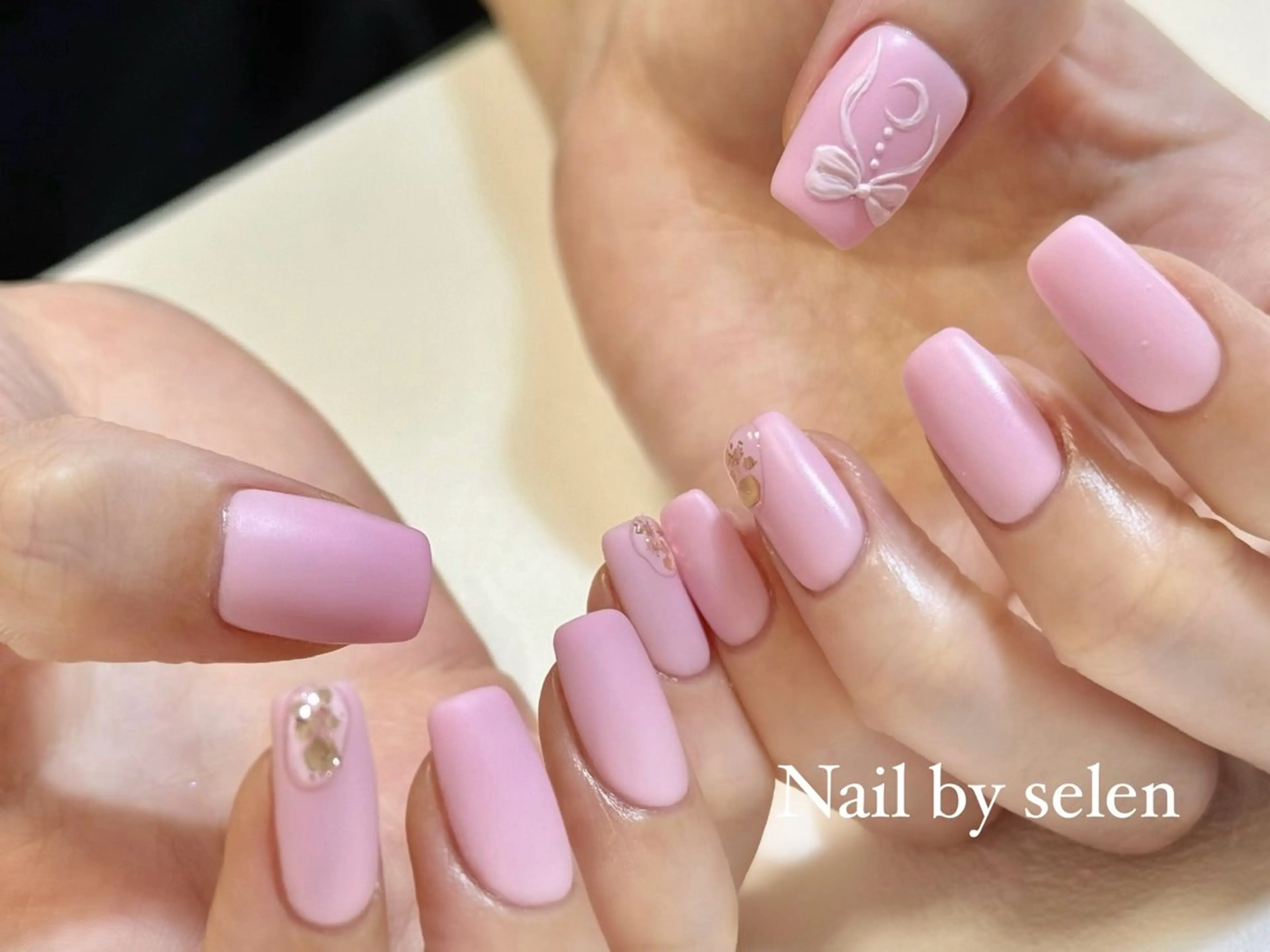 ネイル アートネイル オーロラネイル ジェルネイル グラデーション マグネットネイル ハンドネイル Nail by selen所属・Nail by selenのネイルデザイン