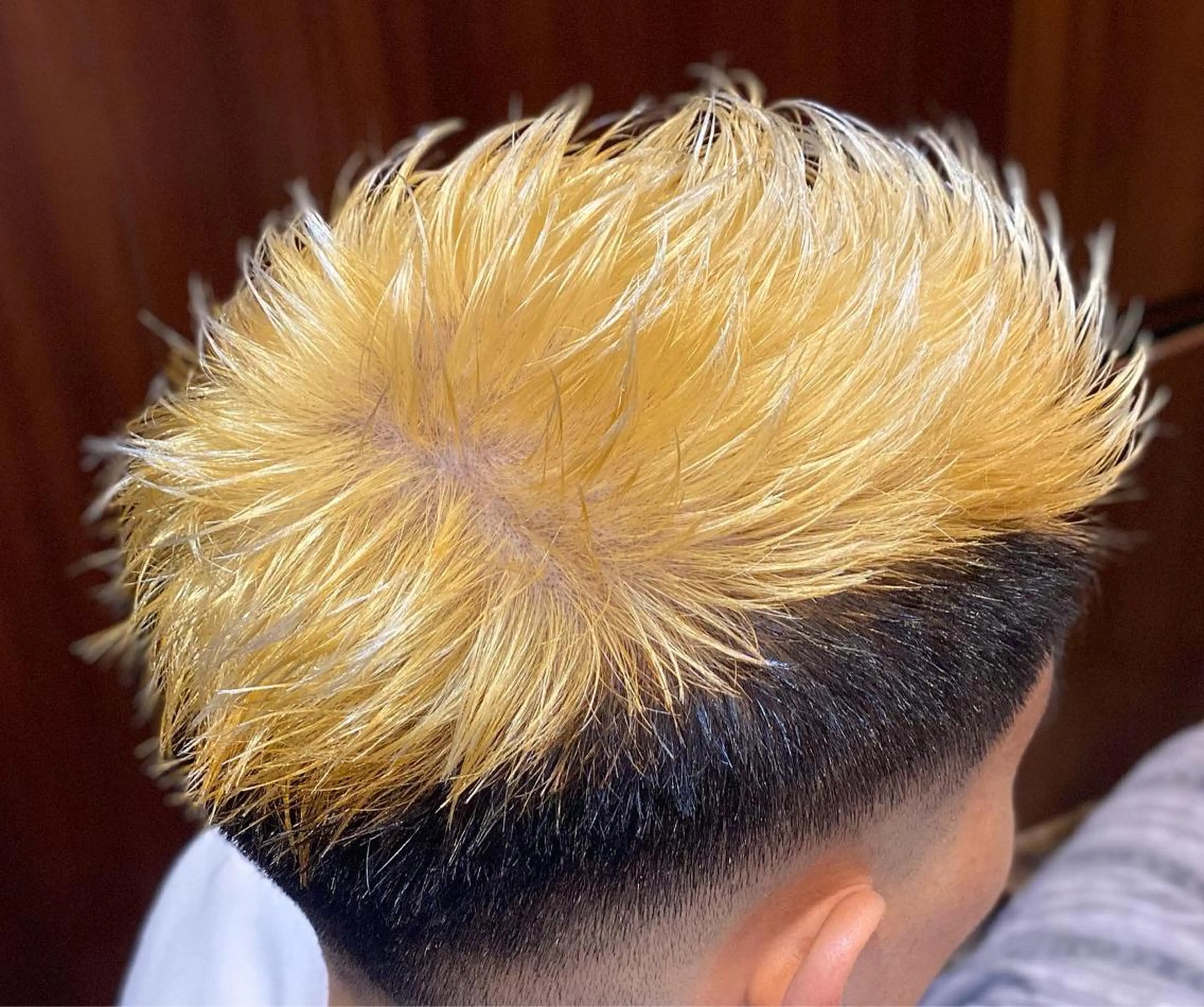 ショート カラー メンズ 浅見 天翔のヘアスタイル