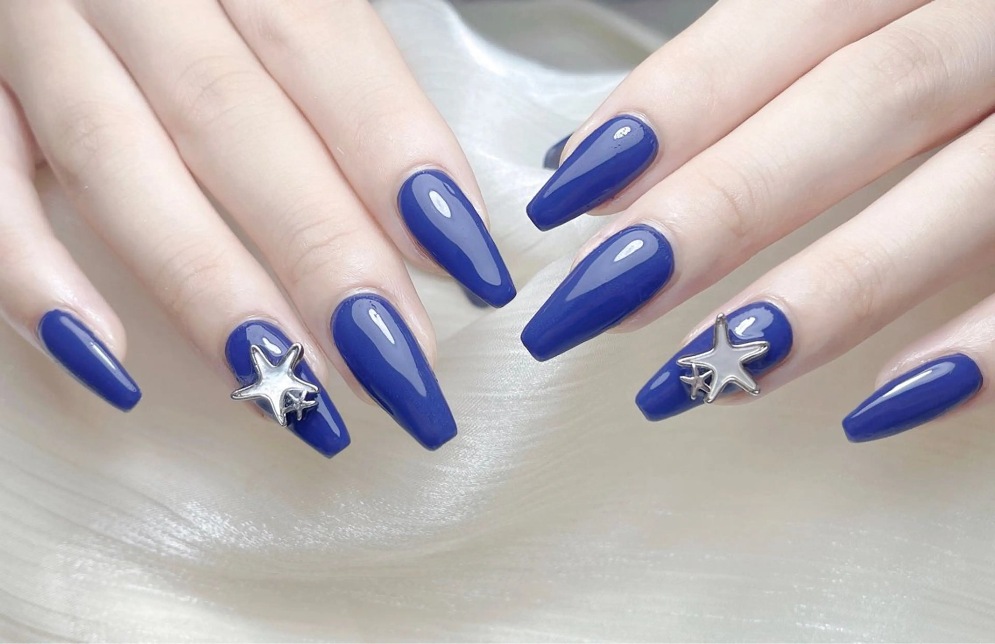 ネイル ハンドネイル M🌷nail 長さだし専門店のネイルデザイン