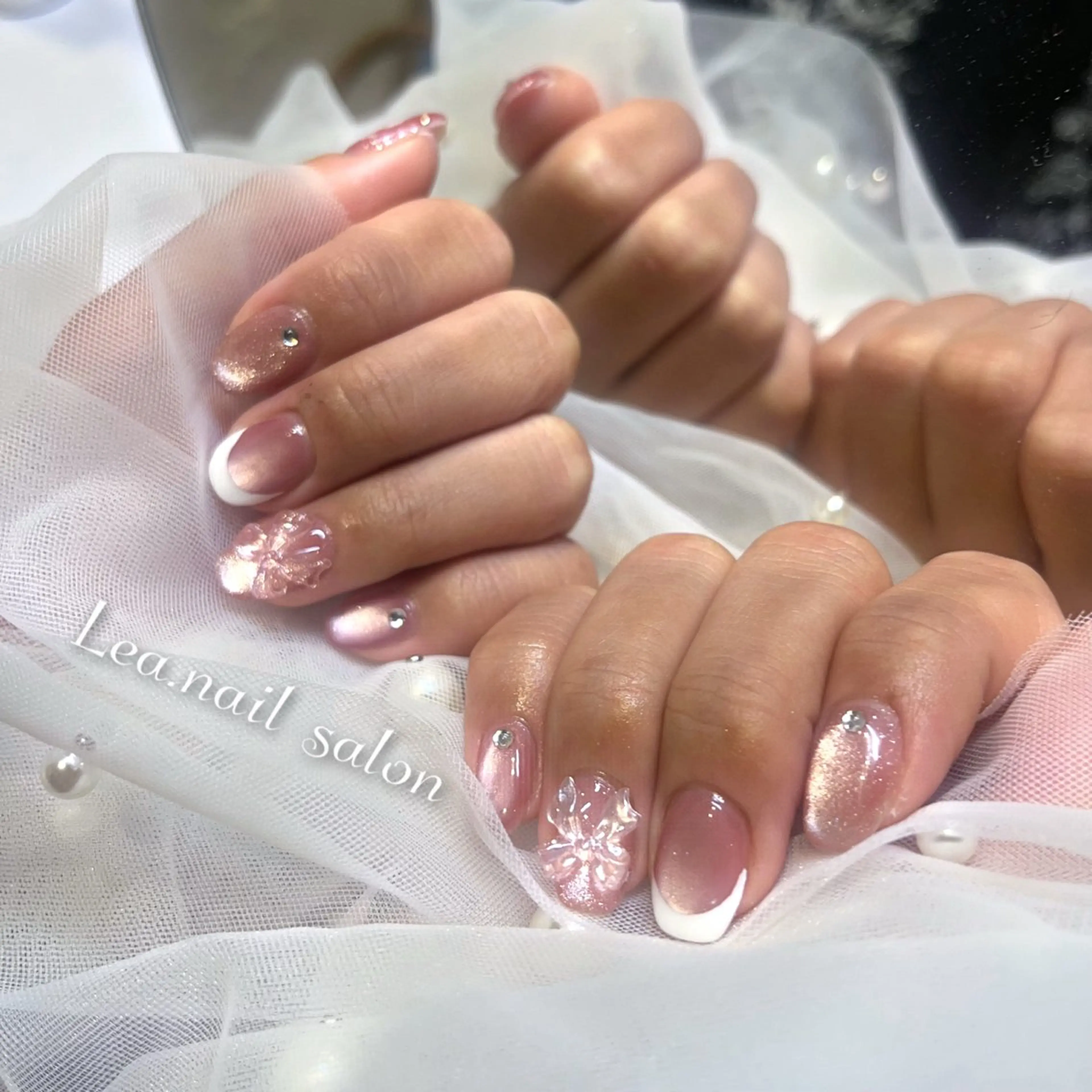 ネイル Lea.nail salon所属・大波 万桜のネイルデザイン