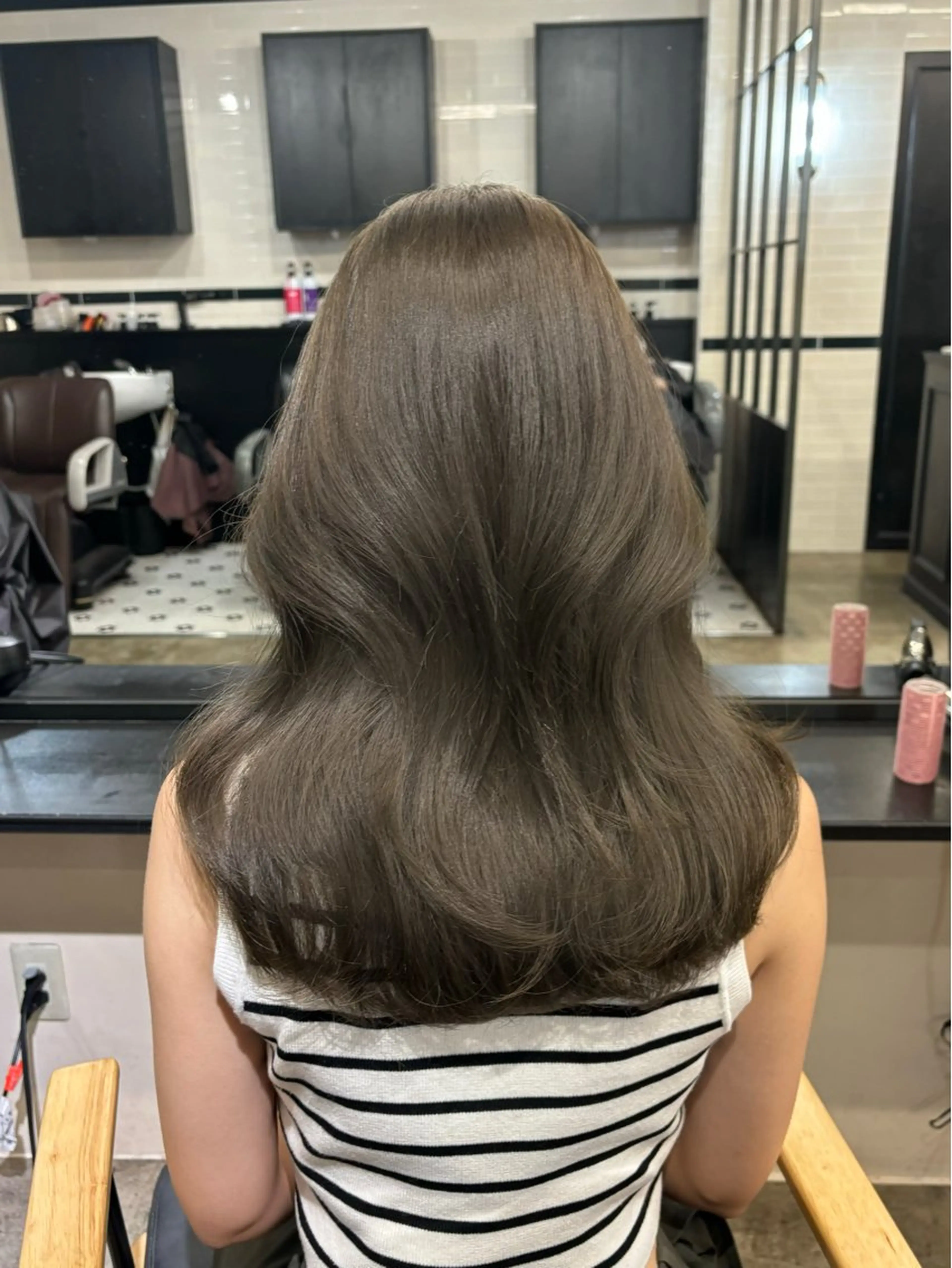 ミディアム カラー カット ヘアカラー トリートメント オリーブベージュ 🫒🩶Rianaのヘアスタイル