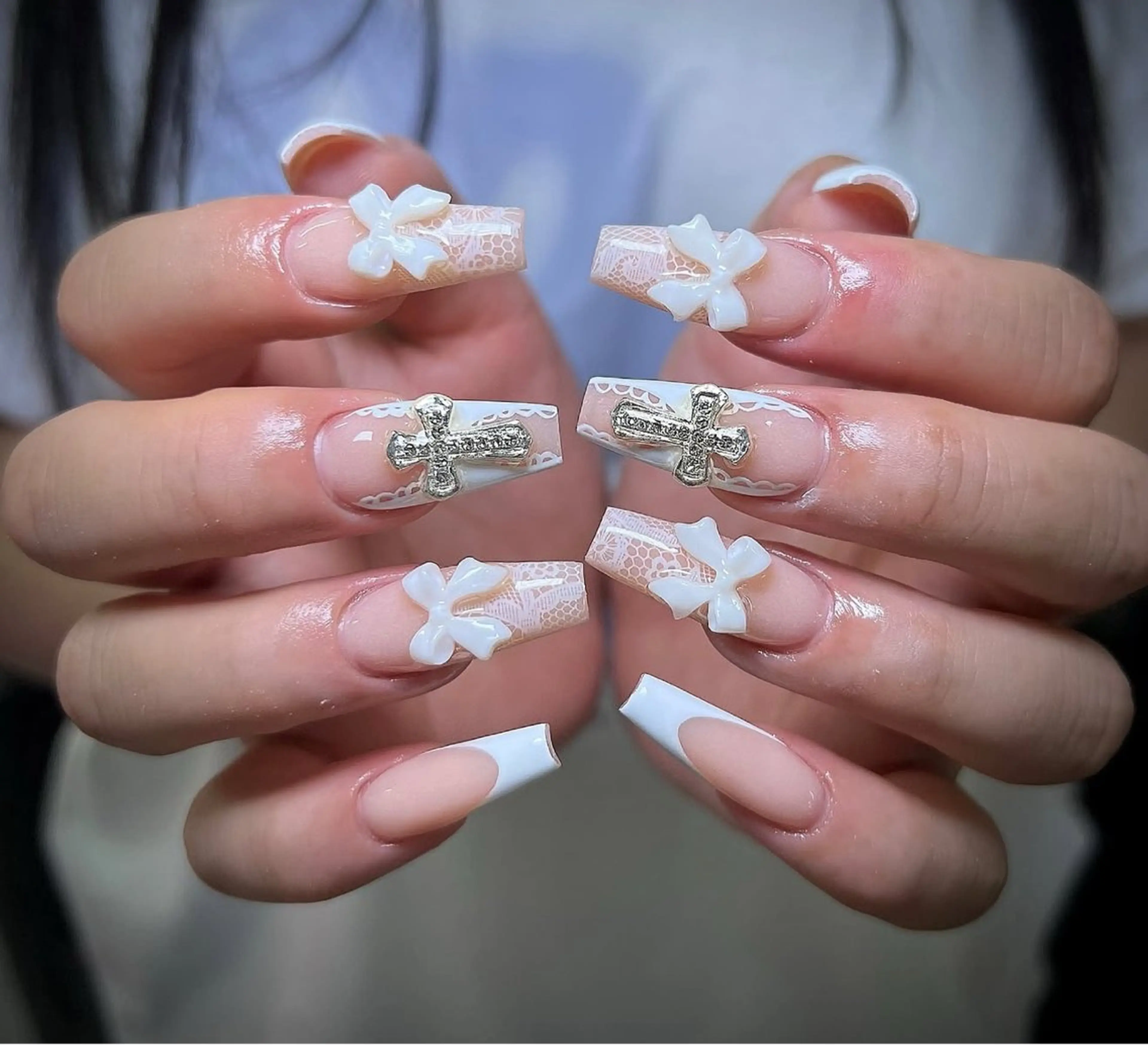 ネイル アニマル柄 オーロラネイル チークネイル フラッシュネイル ジェルネイル ハンドネイル Lina所属・Lina Nail Salonのネイルデザイン