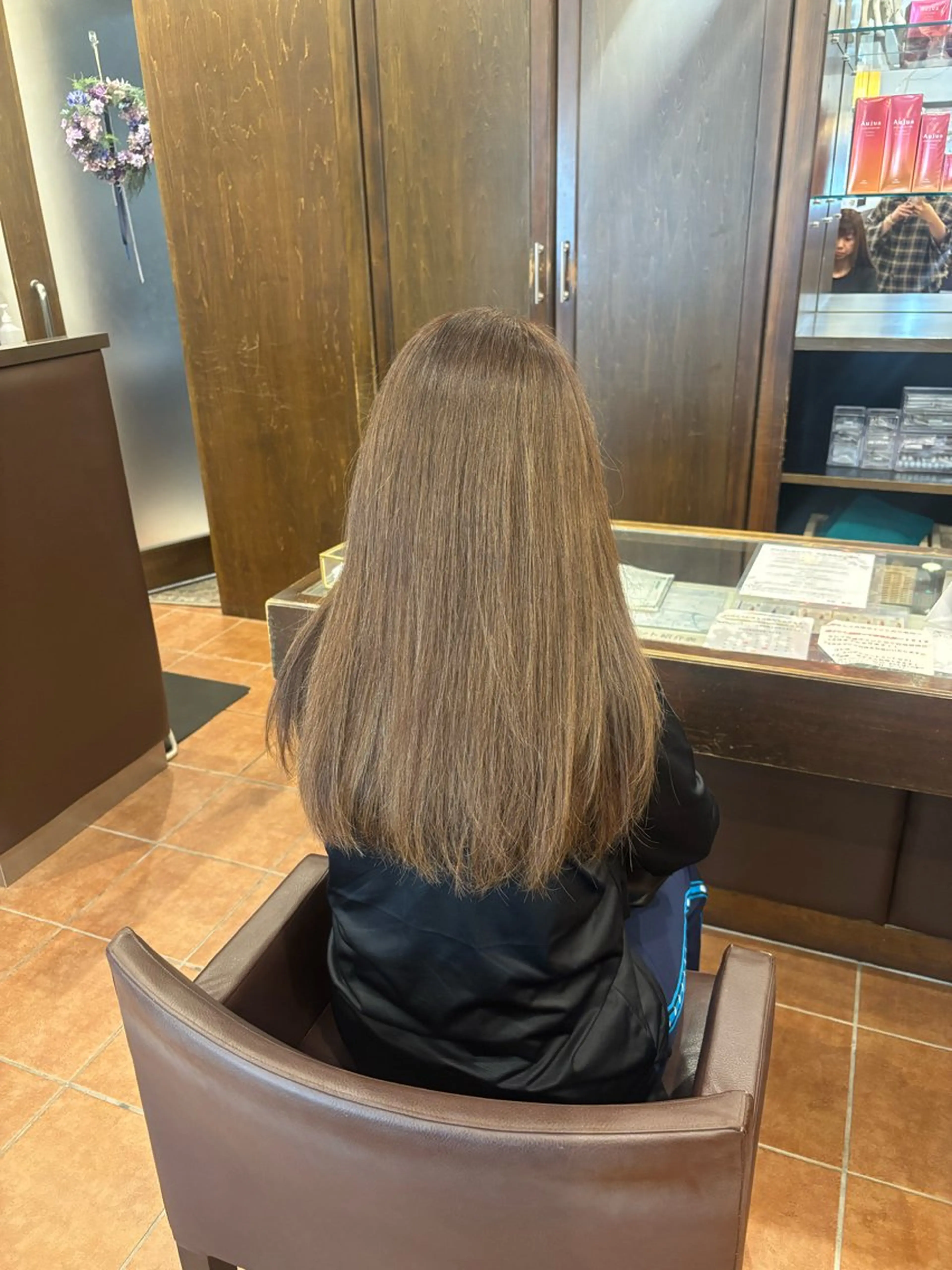 カラー 武藤 冬月のヘアスタイル