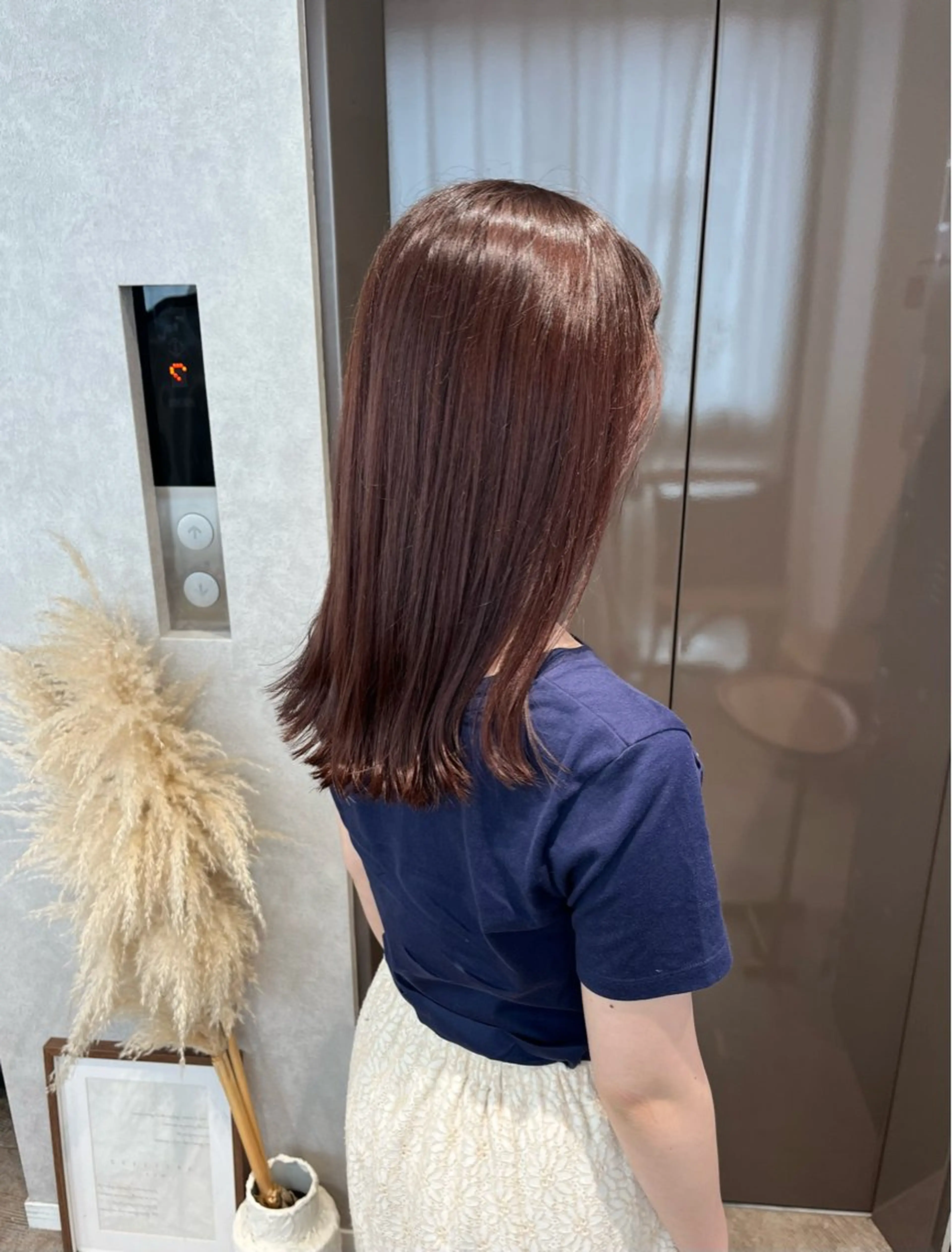 ミディアム カラー カット ヘアカラー QUE所属・QUEなつみ 🕊🫧のヘアスタイル
