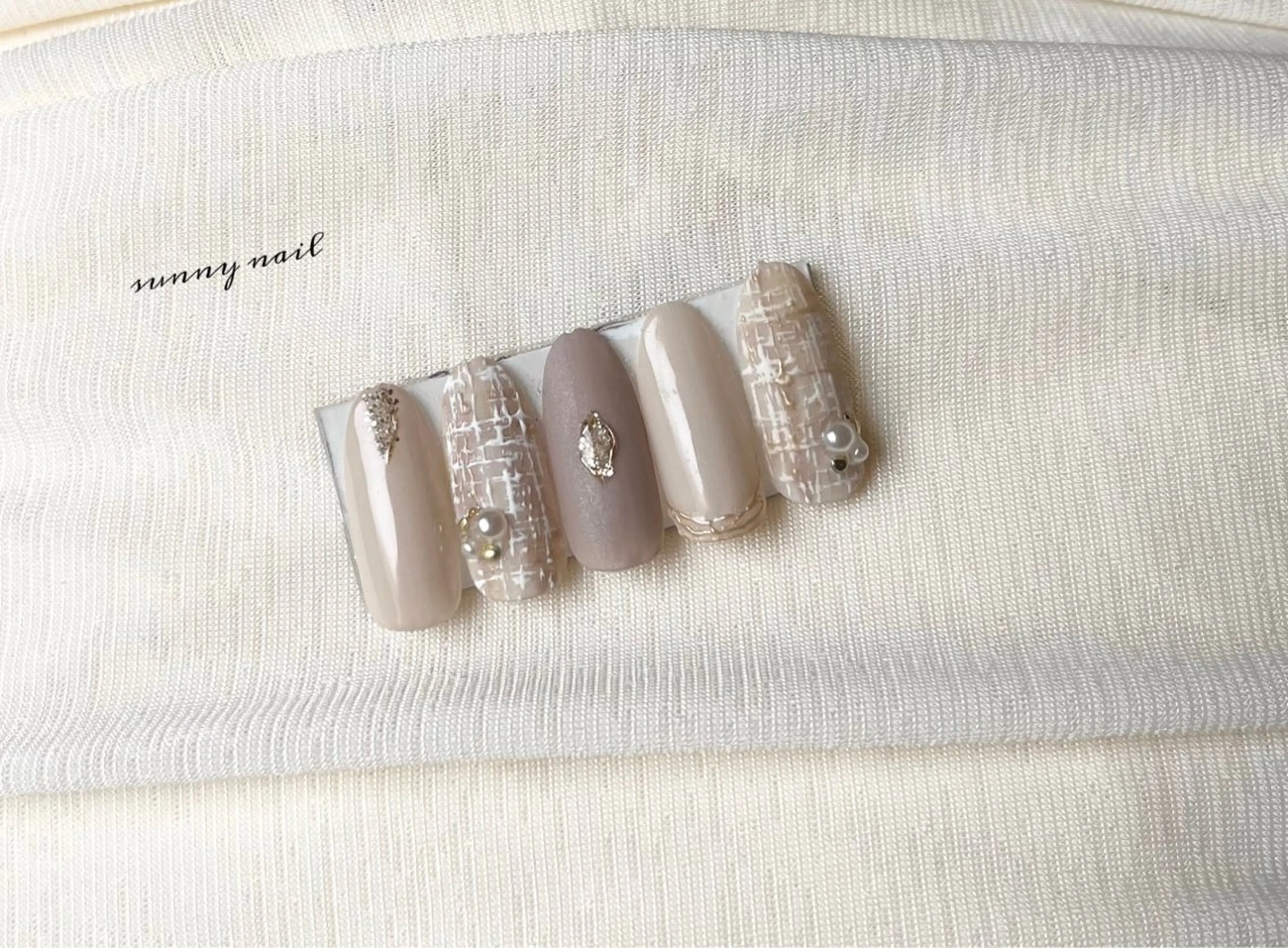 ネイル マットネイル ツイードネイル 冬ネイル sunny nailのネイルデザイン