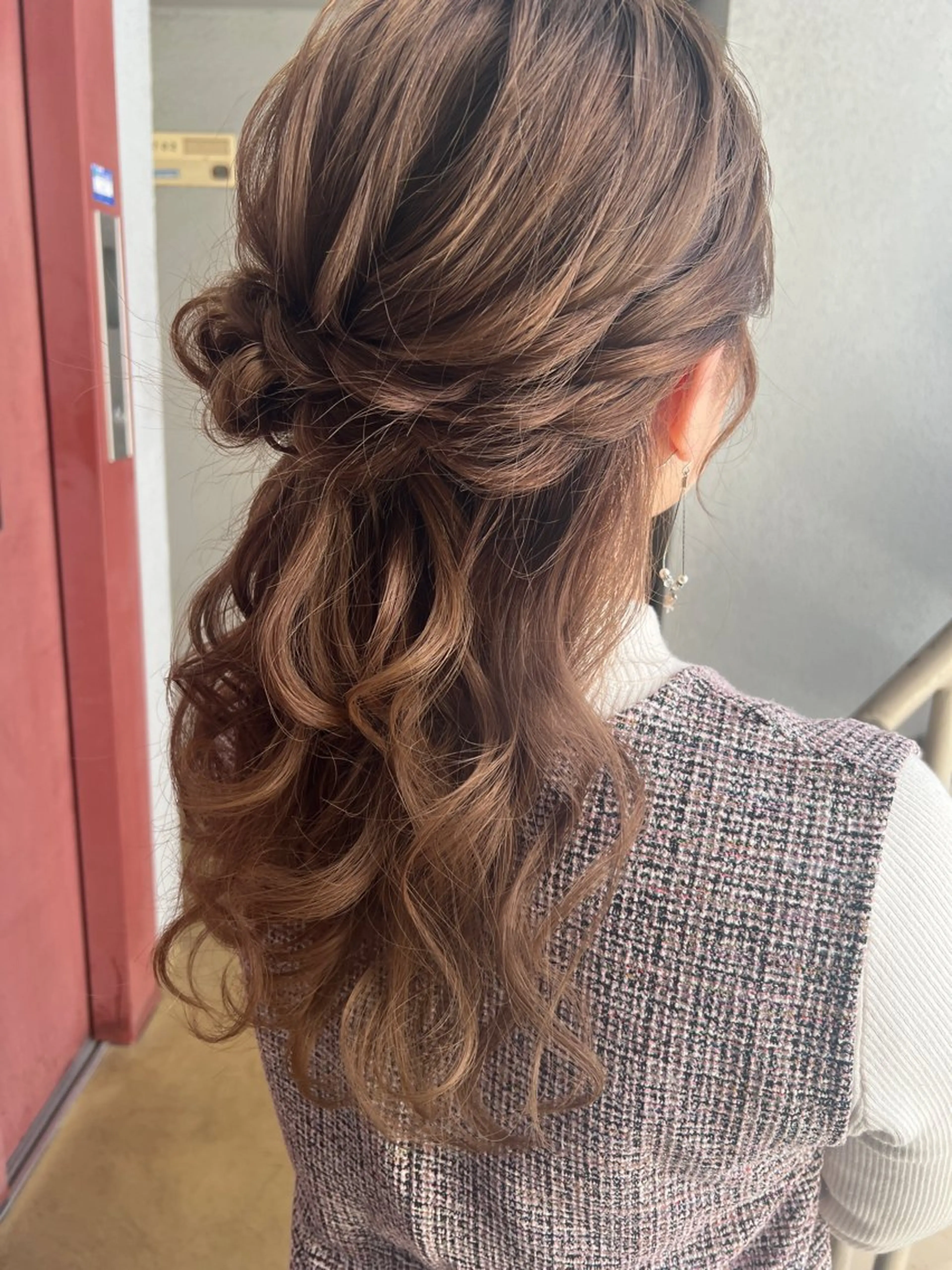 ロング ヘアアレンジ ハーフアップ お団子ヘア 山室 敬義のヘアスタイル