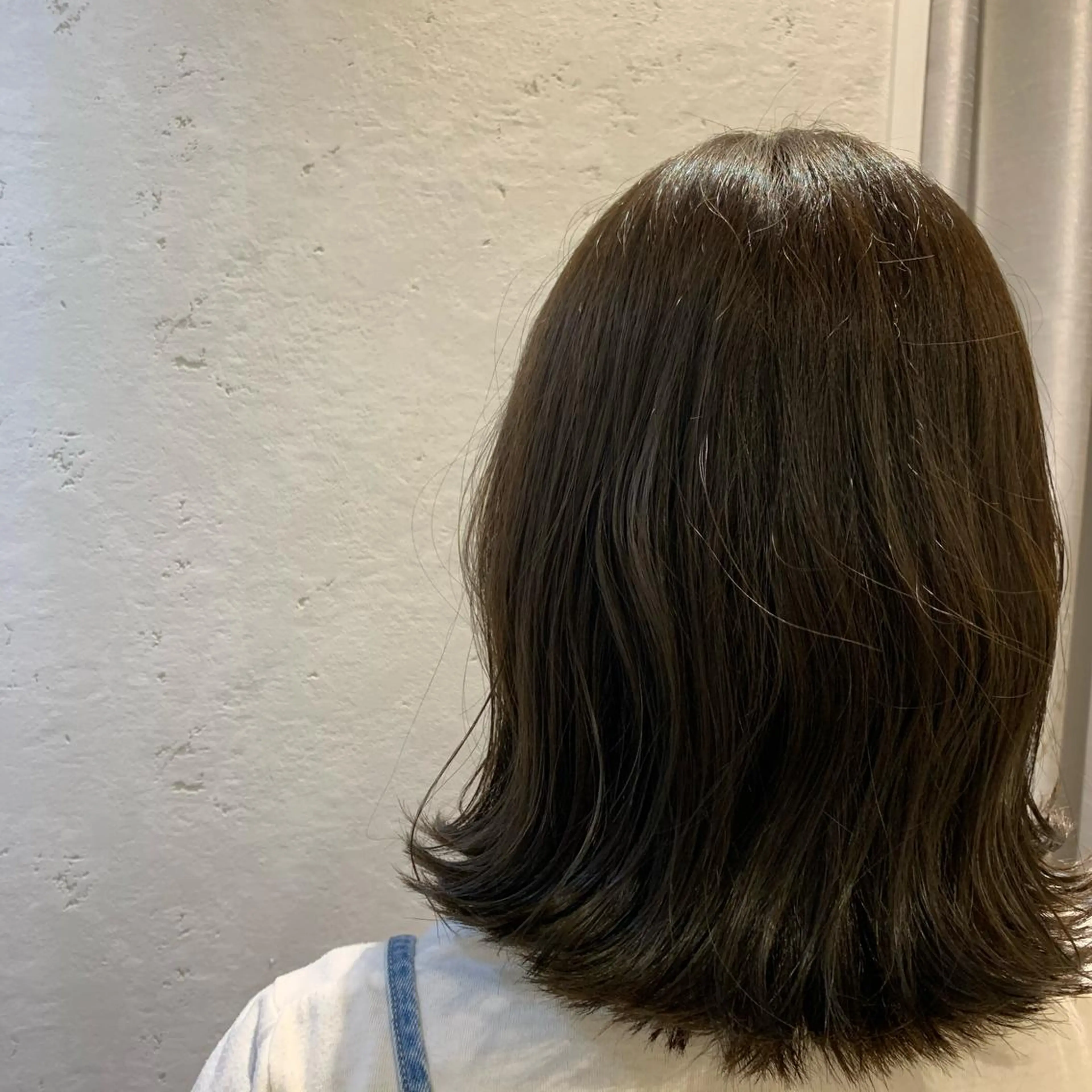 ミディアム カット ヘアカラー 外山 実咲のヘアスタイル