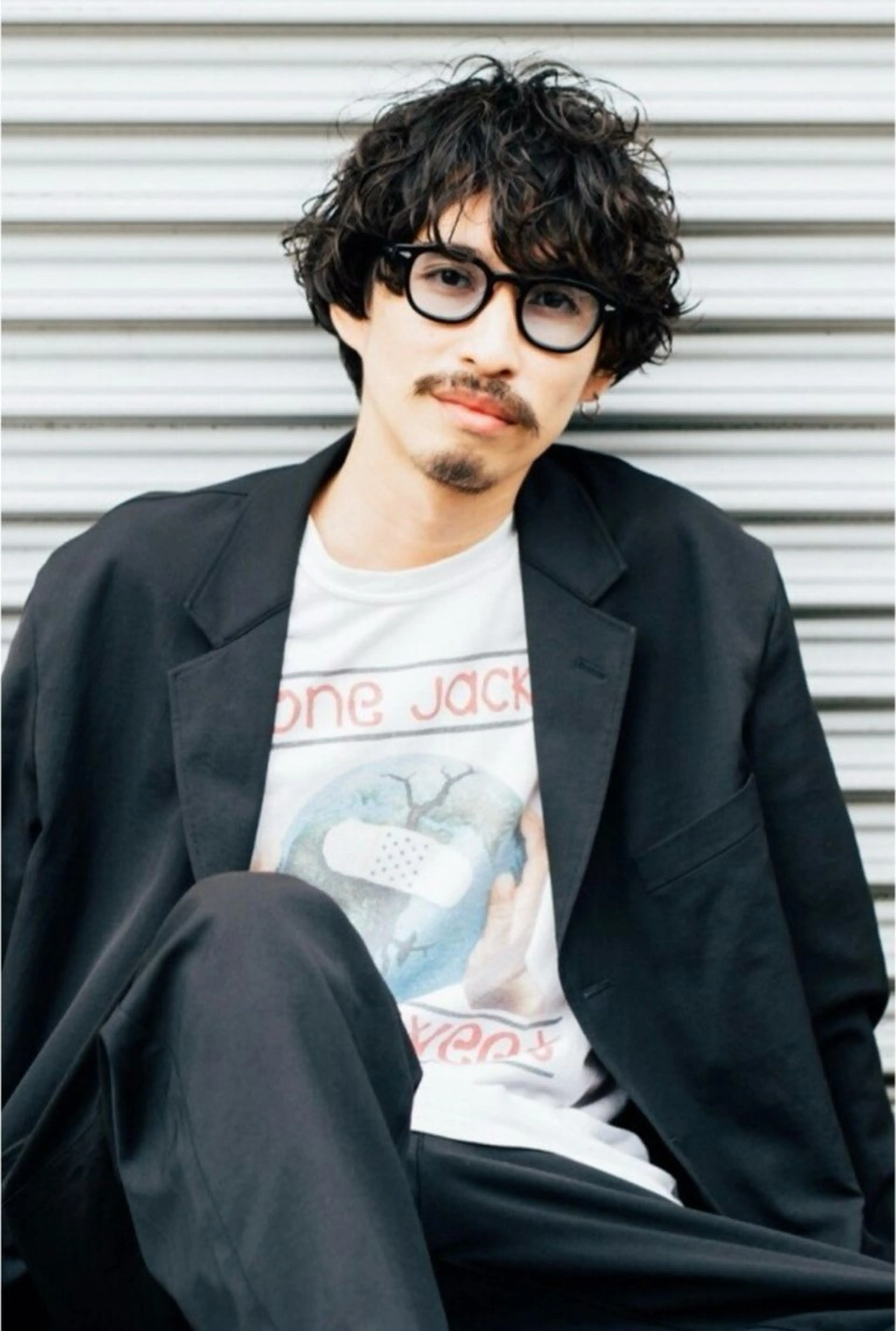 ミディアム パーマ メンズ 寺岡 慎太郎のヘアスタイル