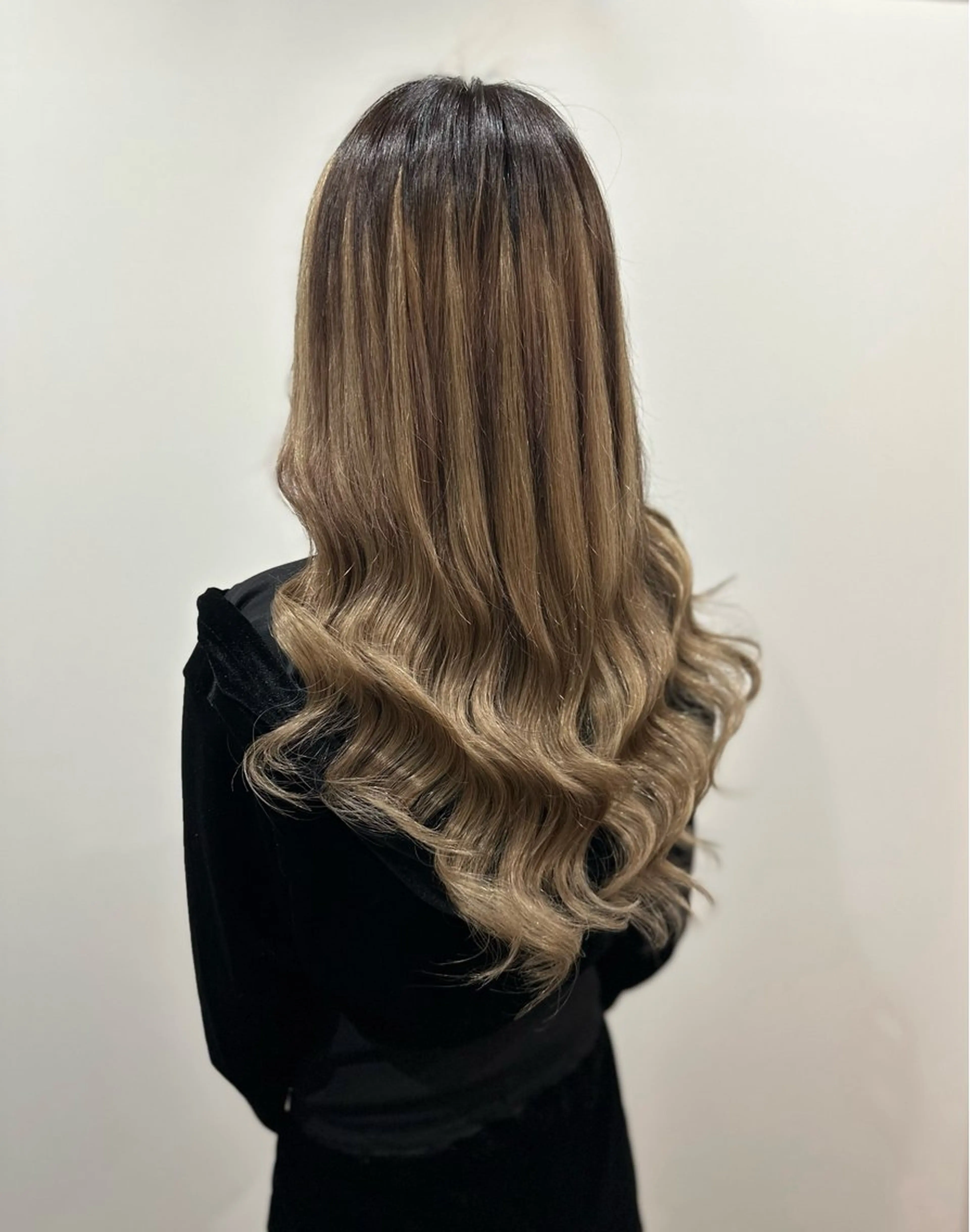 ロング プルエクステ エクステ TOMOMI /フロレゾンのヘアスタイル