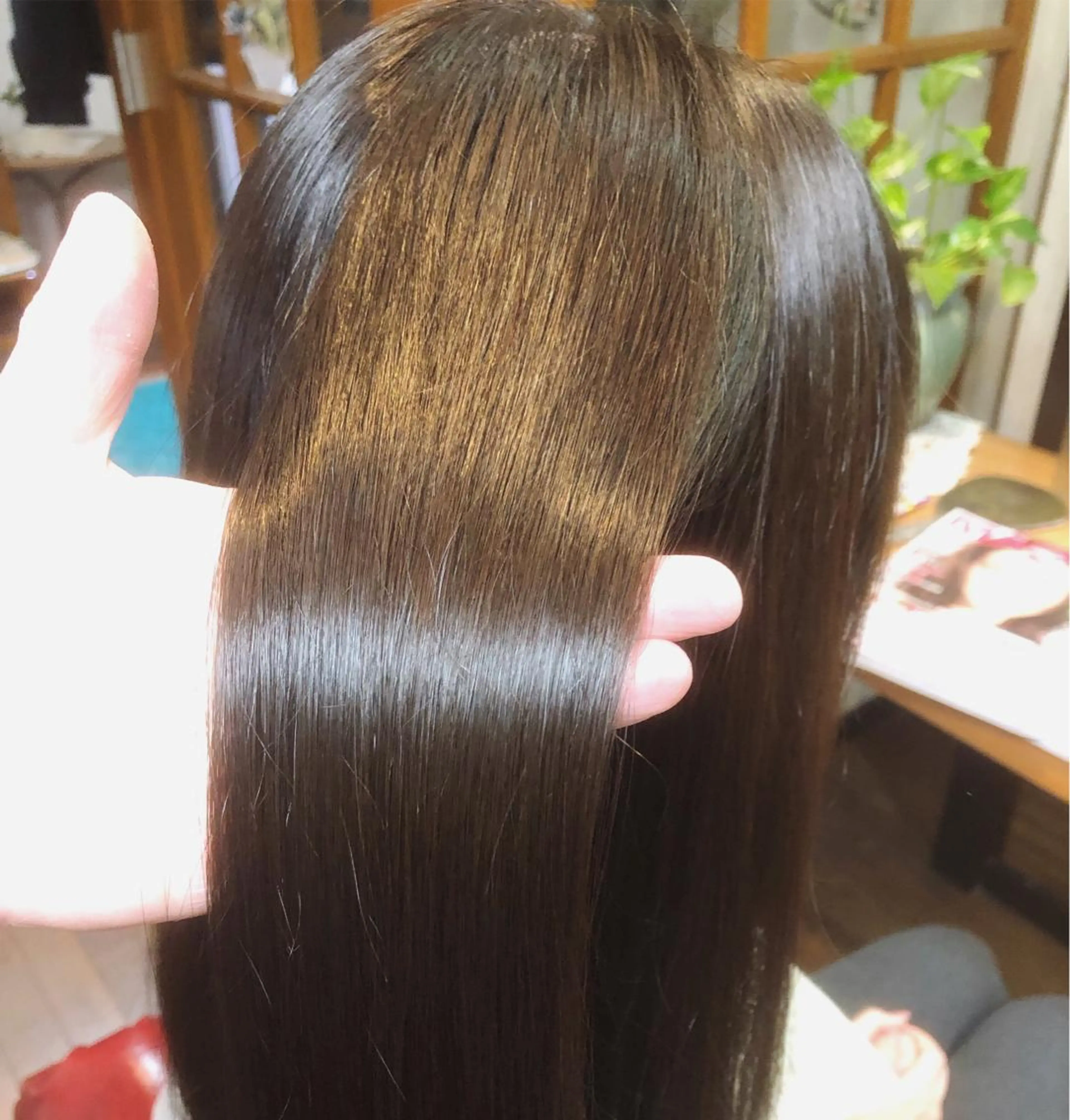 ロング カラー パーマ 透明感カラー 髪質改善 レイヤーカット 縮毛矯正 デジタルパーマ カット ヘアカラー パーマ 縮毛矯正 トリートメント ヘッドスパ 💎場所分かりづらい サユリ美容室💎のヘアスタイル