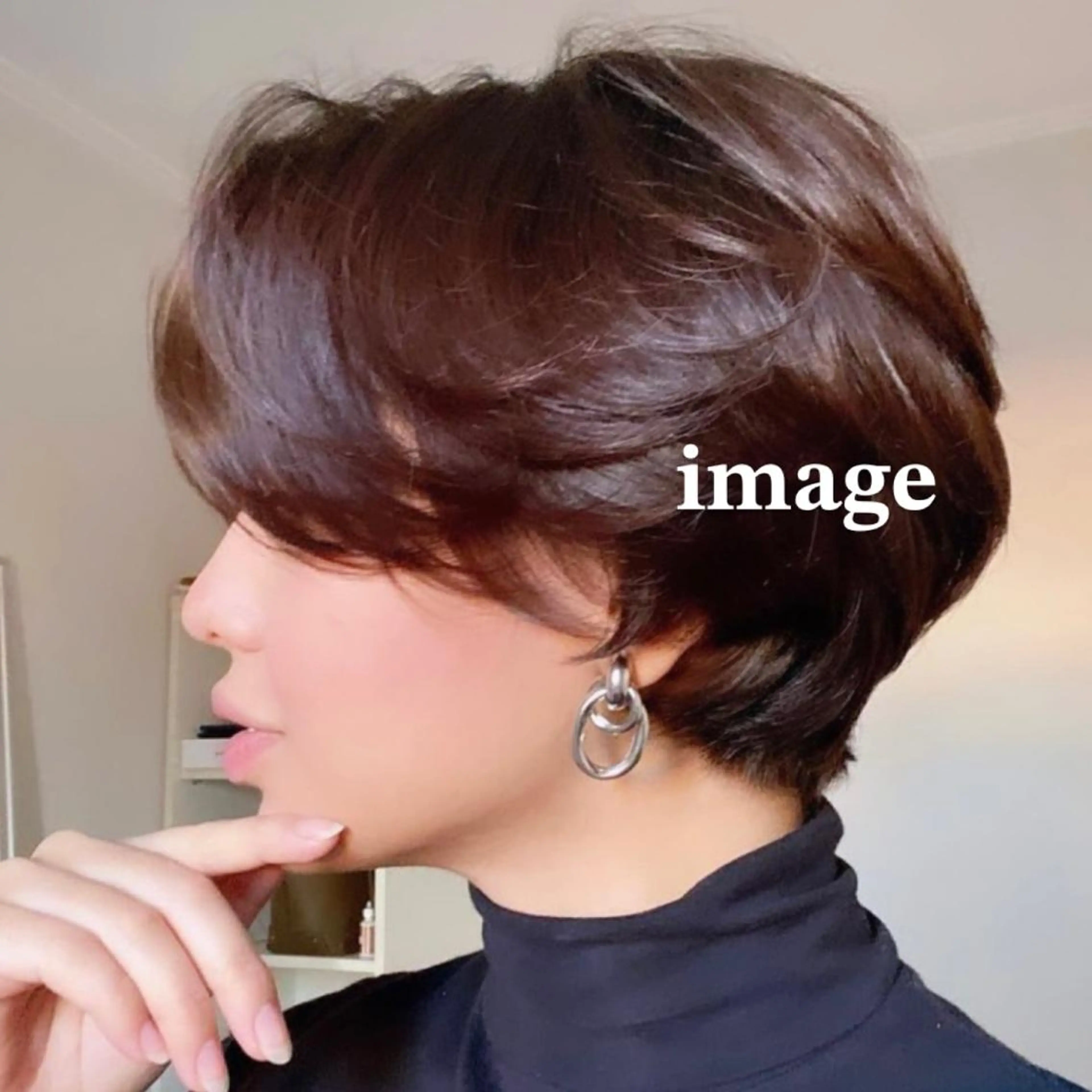 ショート HIROKO / 透明感暖色カラー🎀のヘアスタイル