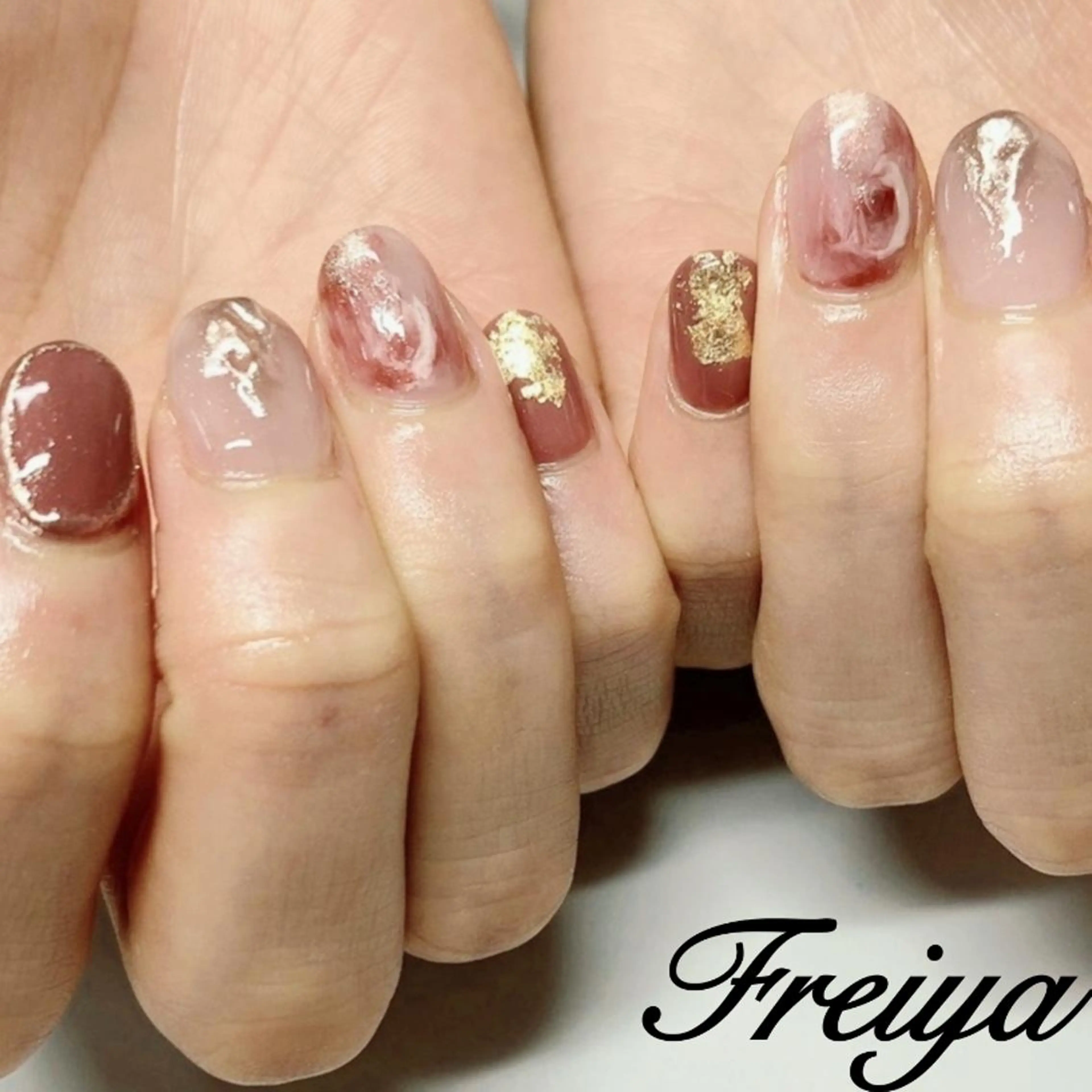 ネイル FREIYA所属・FREIYA マツエク、ネイルの眉毛・アイブロウイメージ