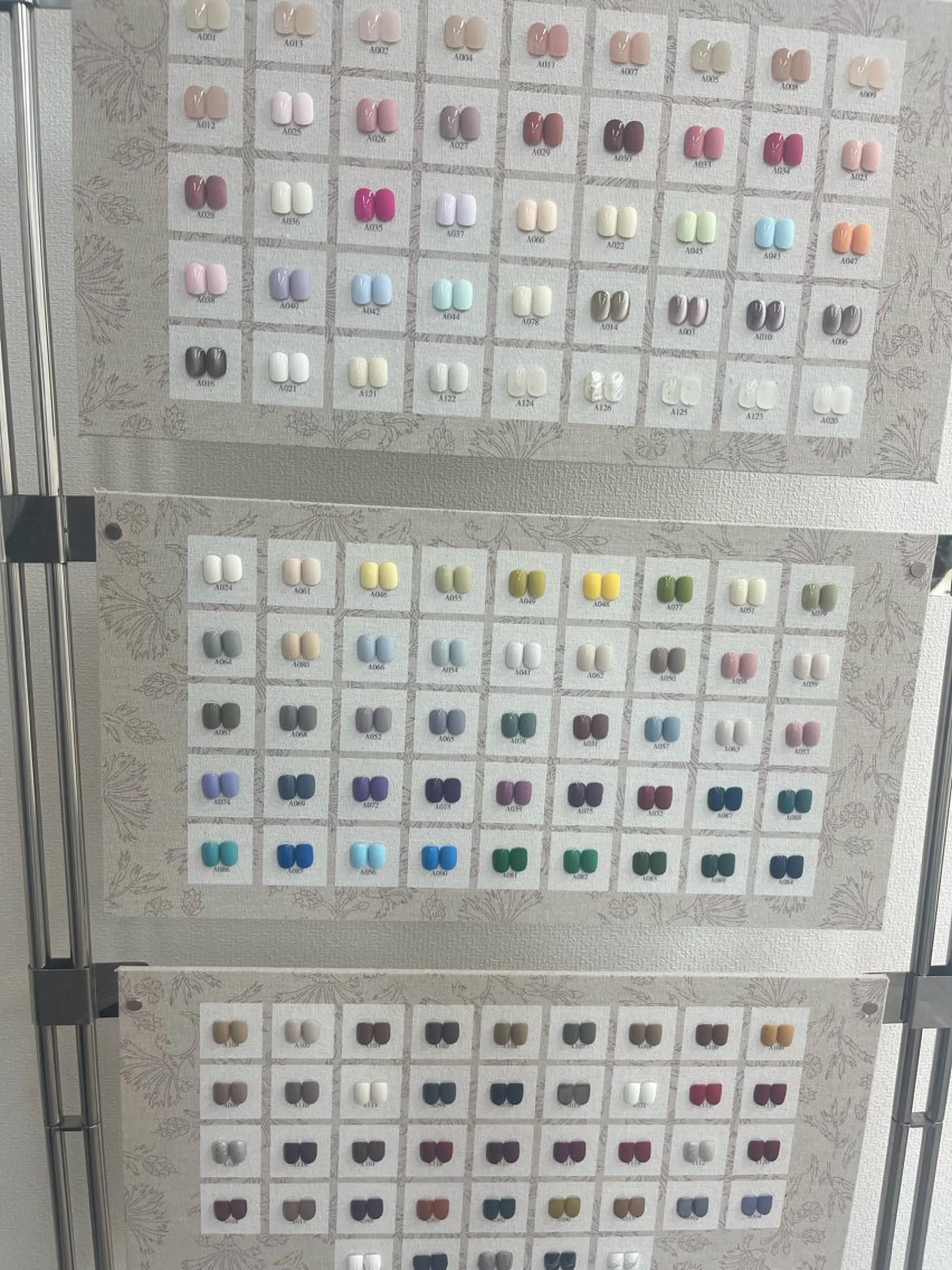 ネイル スカルプ長さ出し専門店 MIMI nailsalon 上野店所属・RIN Amiのネイルデザイン