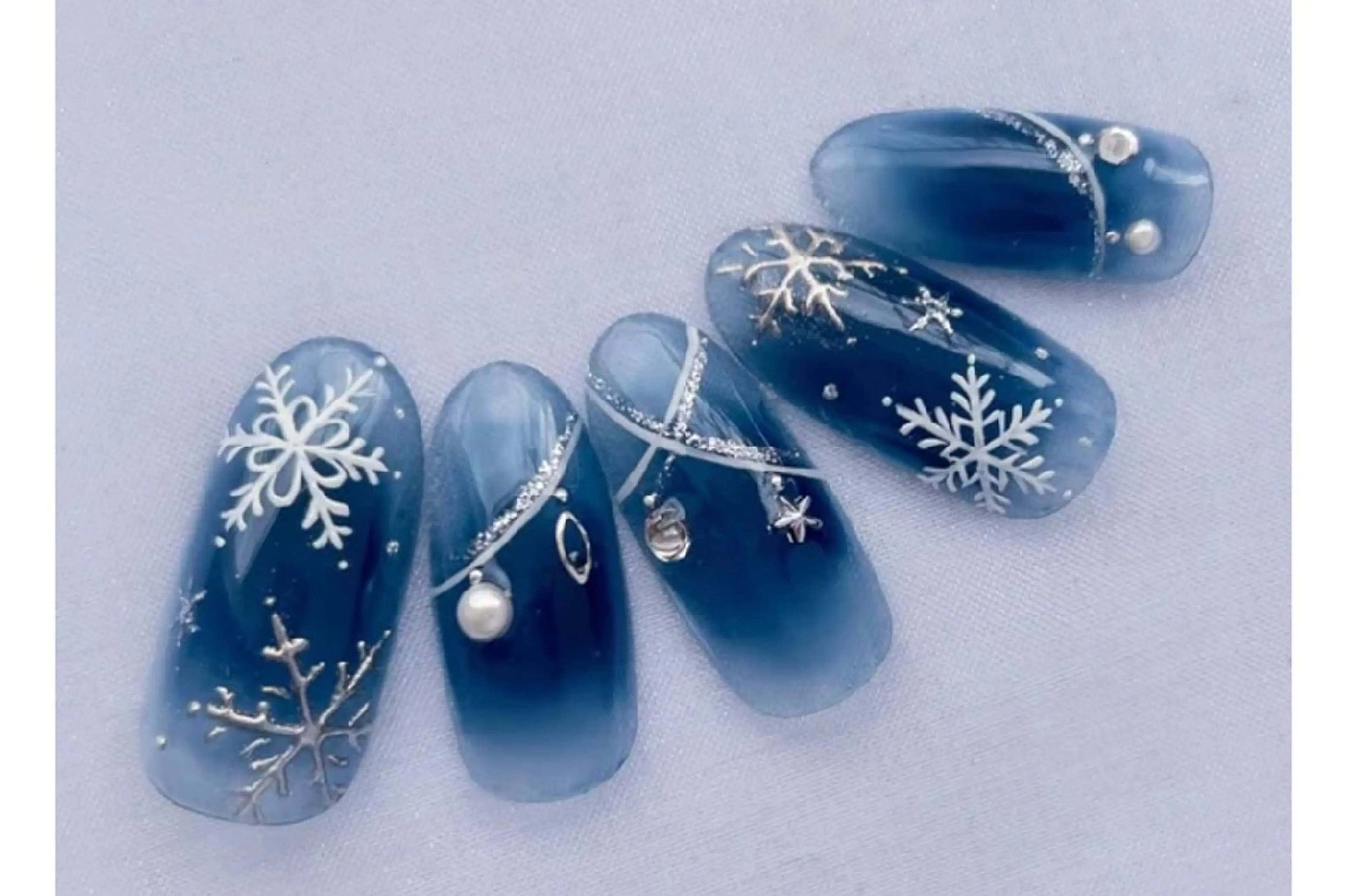 ネイル 冬ネイル ハンドネイル NAIL_ROOM_R所属・NAIL_ROOM Rのネイルデザイン