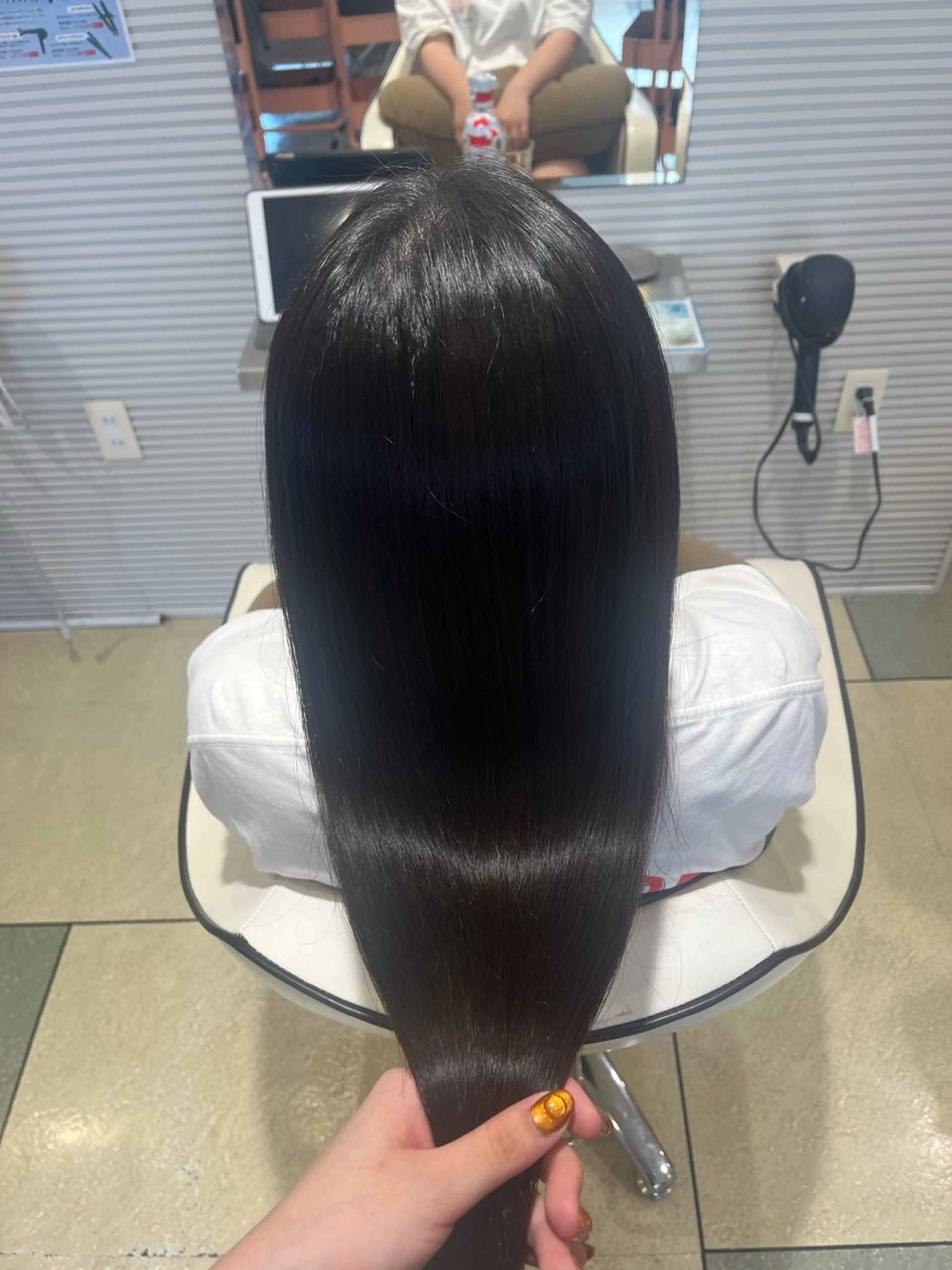 ロング パーマ カット 縮毛矯正 ベージュカラー⌇﻿ くびれヘア.𐙚心音のヘアスタイル