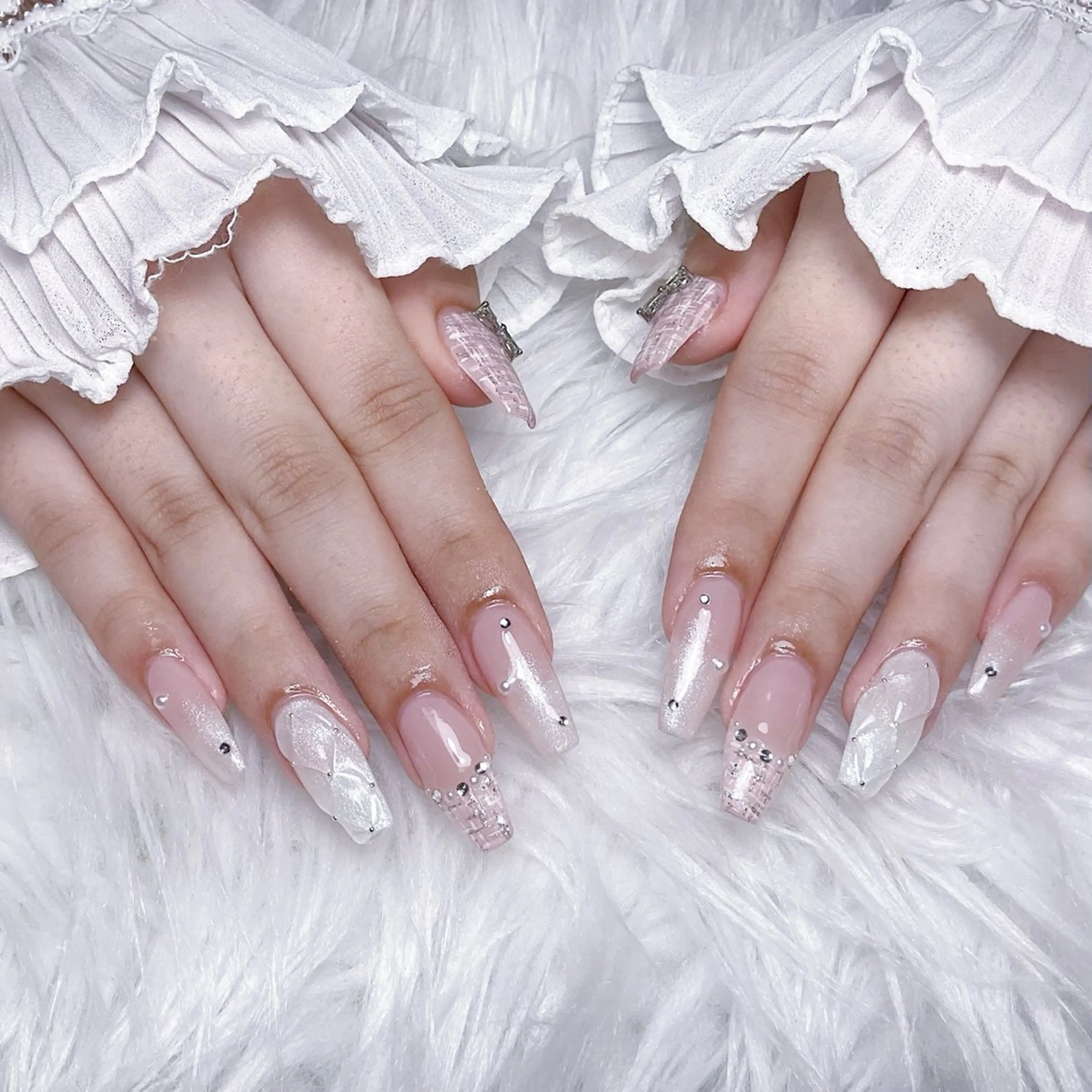 ネイル ハンドネイル 🌈Yun nail hyejin💋のネイルデザイン