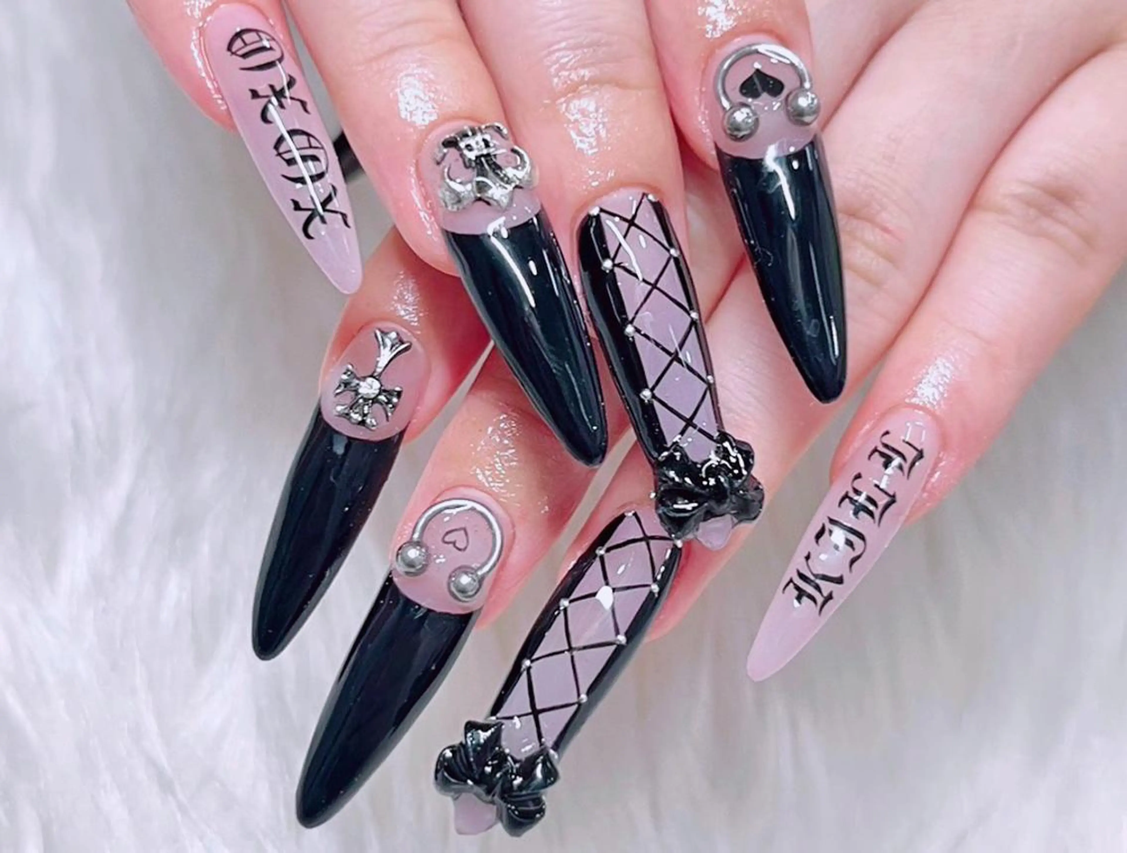 ネイル 成人式 スカルプネイル NAILSGOGO shibuyaのネイルデザイン