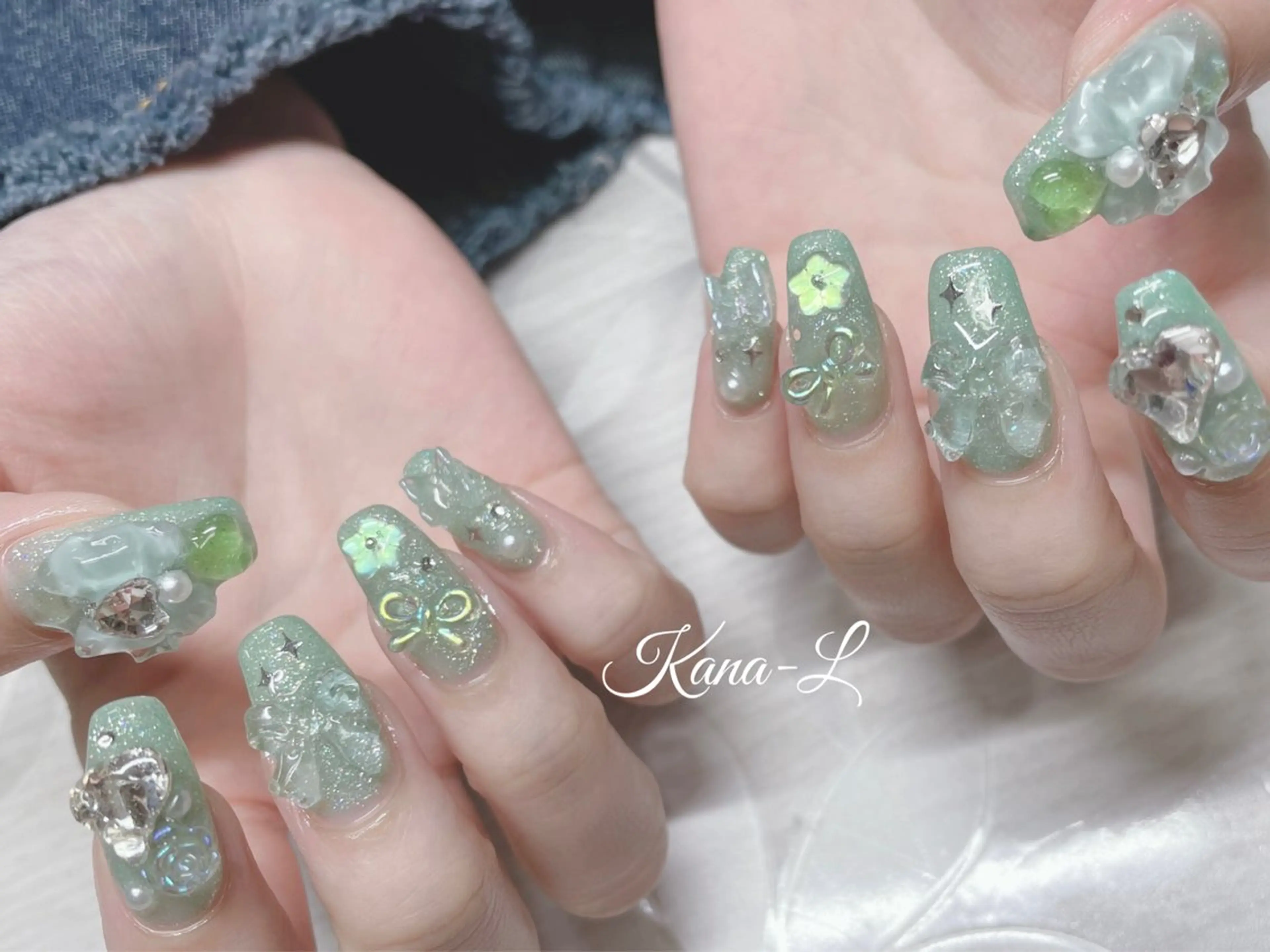 ネイル ジェルネイル パラジェル 芦辺 香奈のネイルデザイン