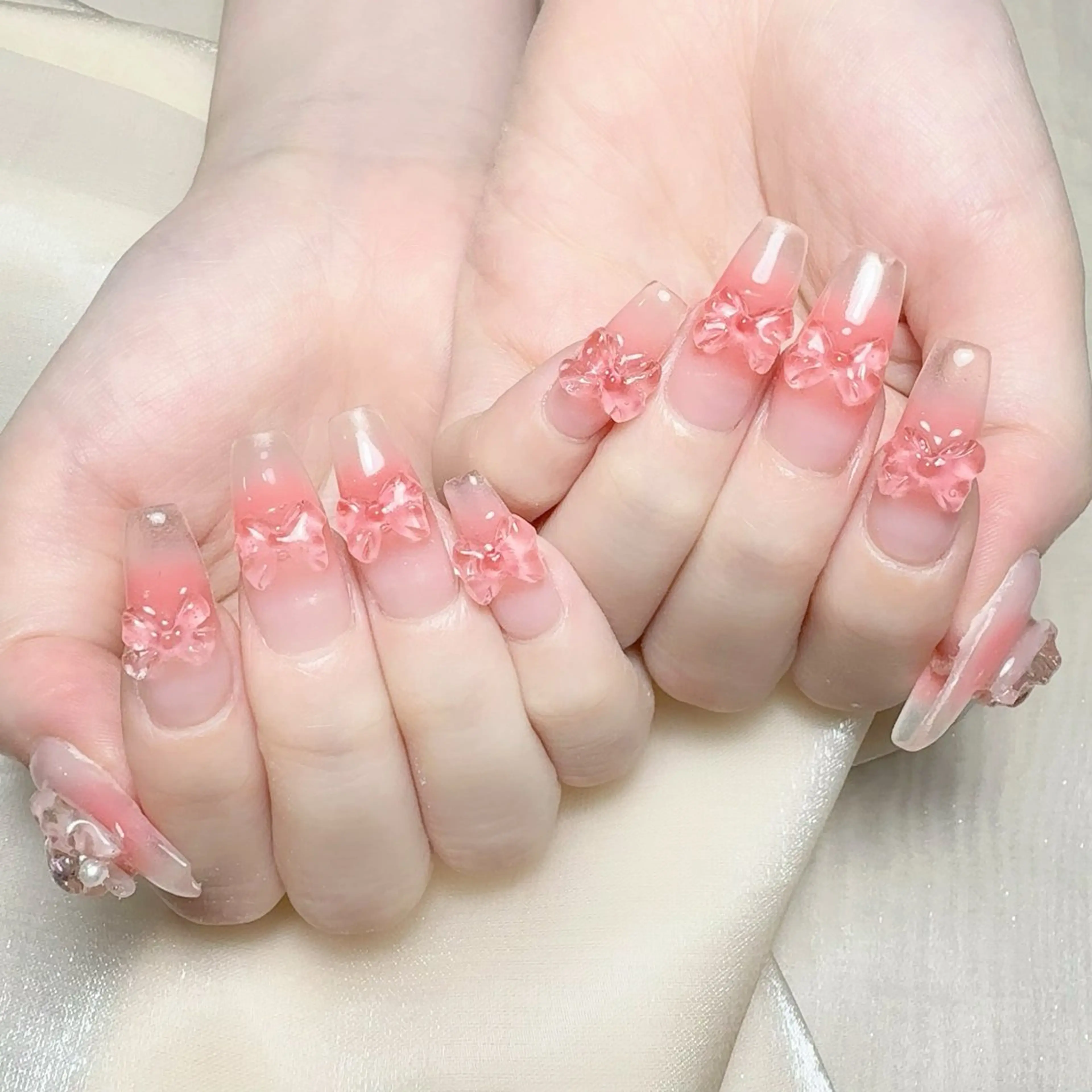 メンズ ネイル メンズ韓国風 アートネイル オーロラネイル ガーリー キラキラネイル ハンドネイル Nail salon 木にいるのネイルデザイン
