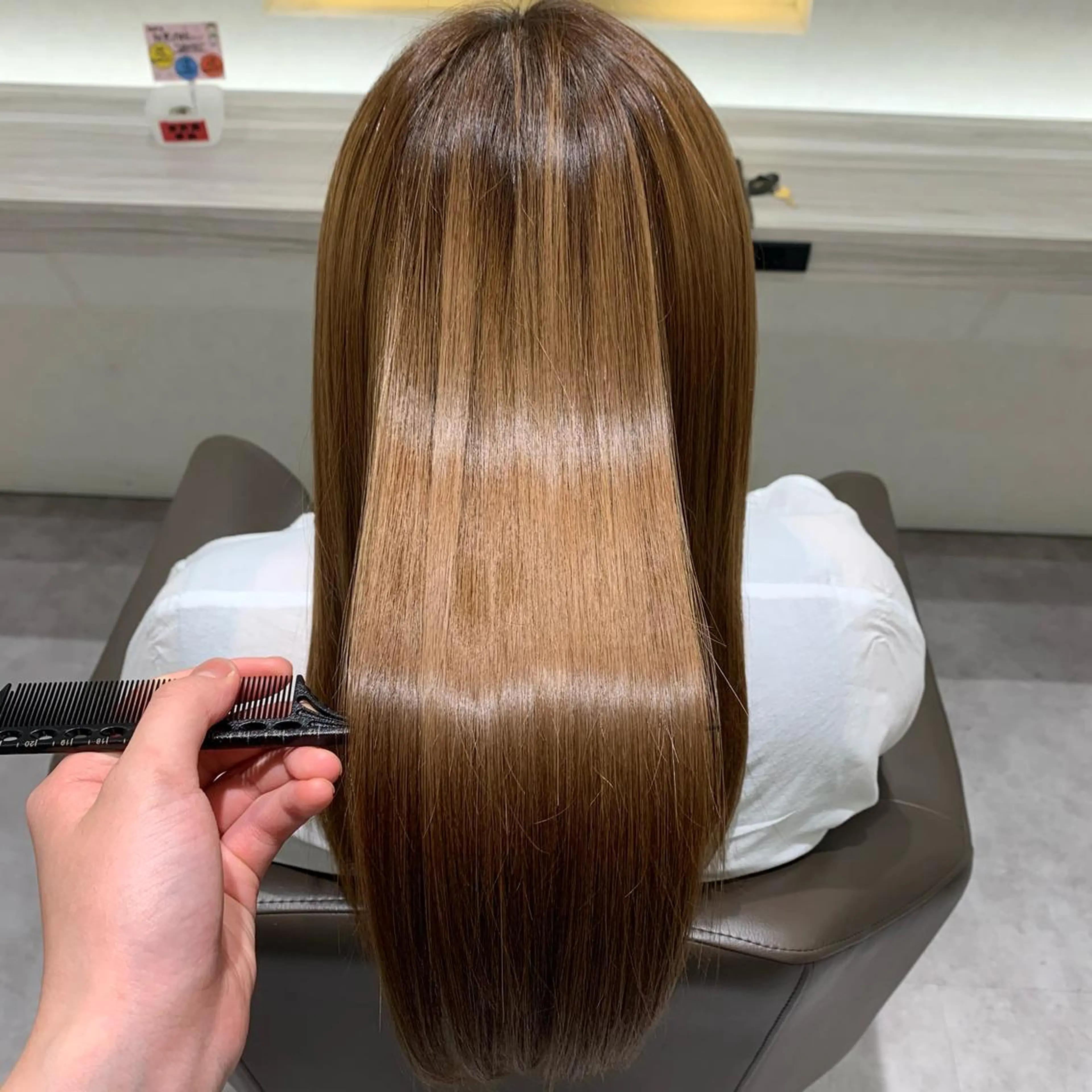 セミロング 宮下 志織のヘアスタイル