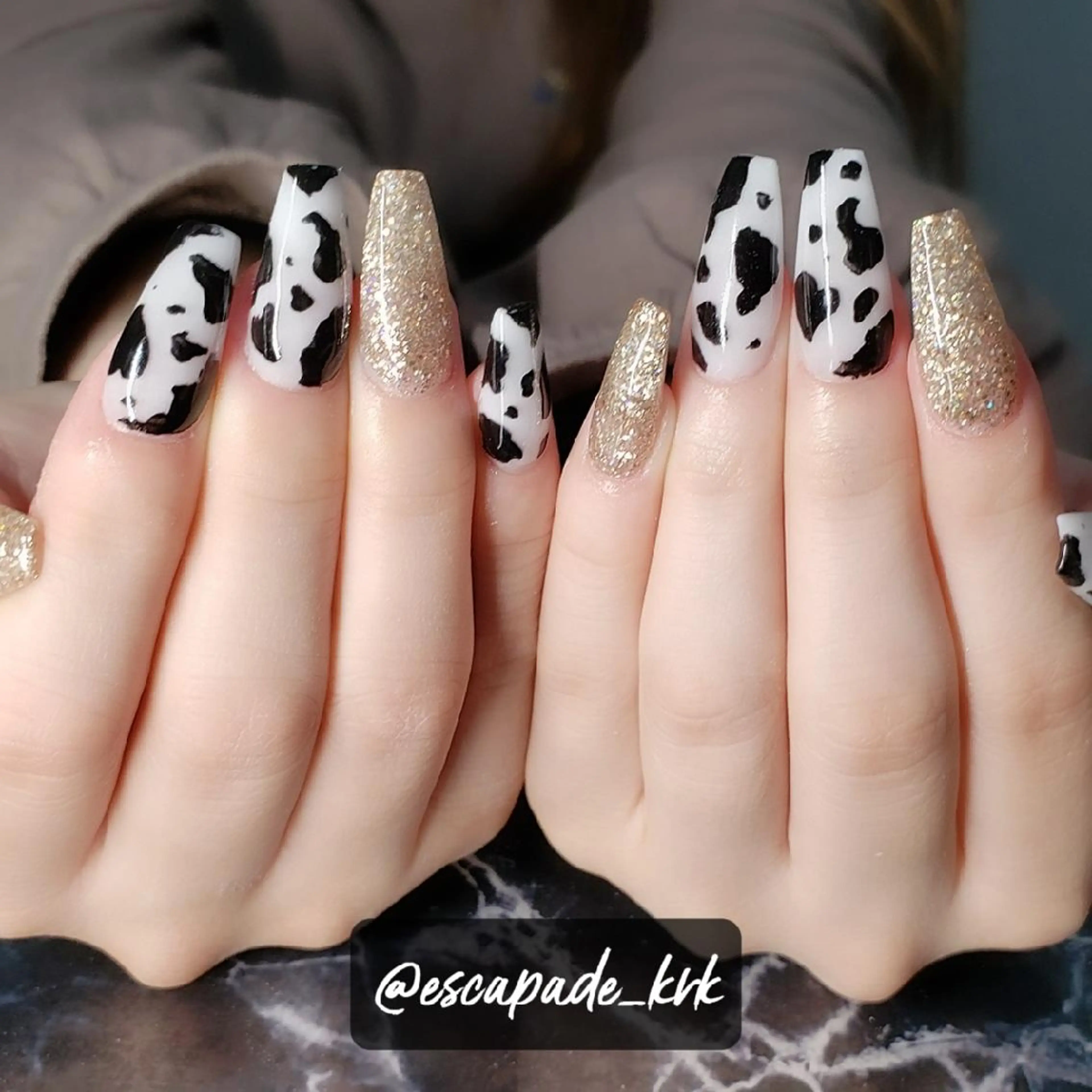 ミディアム ネイル ハンドネイル クロキ 。のネイルデザイン