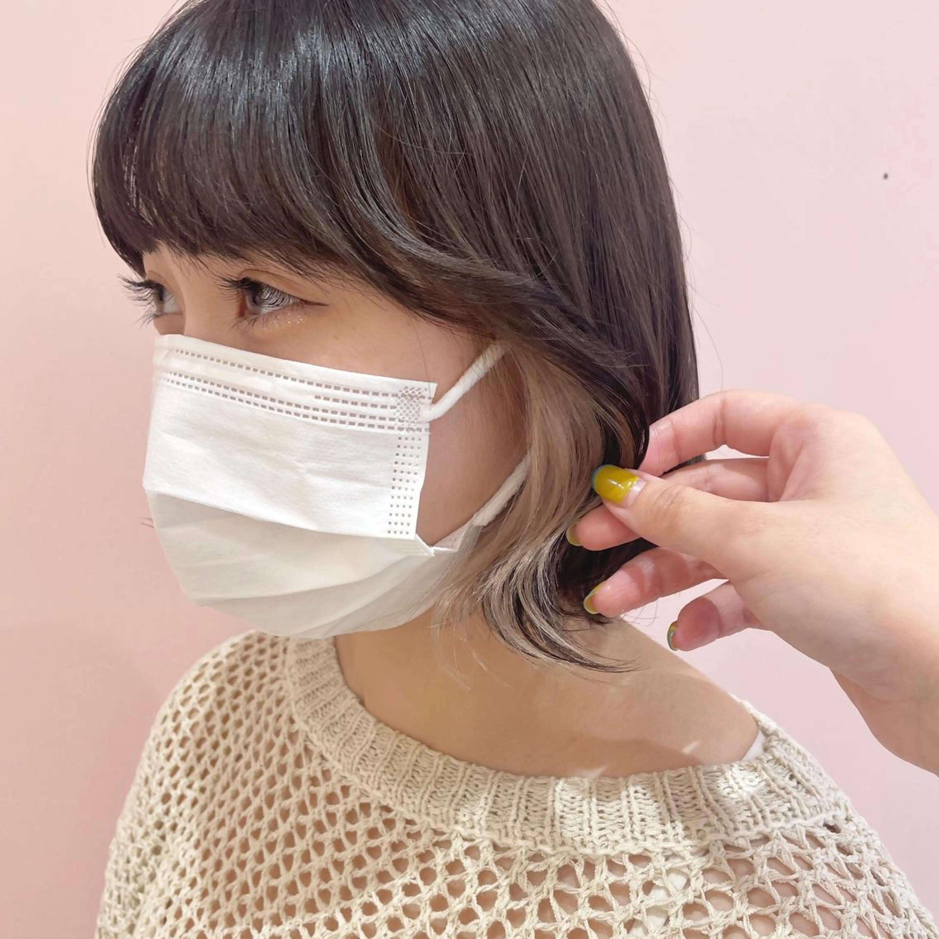 ミディアム カラー ベージュカラー ホワイトベージュ ヘアカラー レイヤーカット/ ハイトーンchimiのヘアスタイル