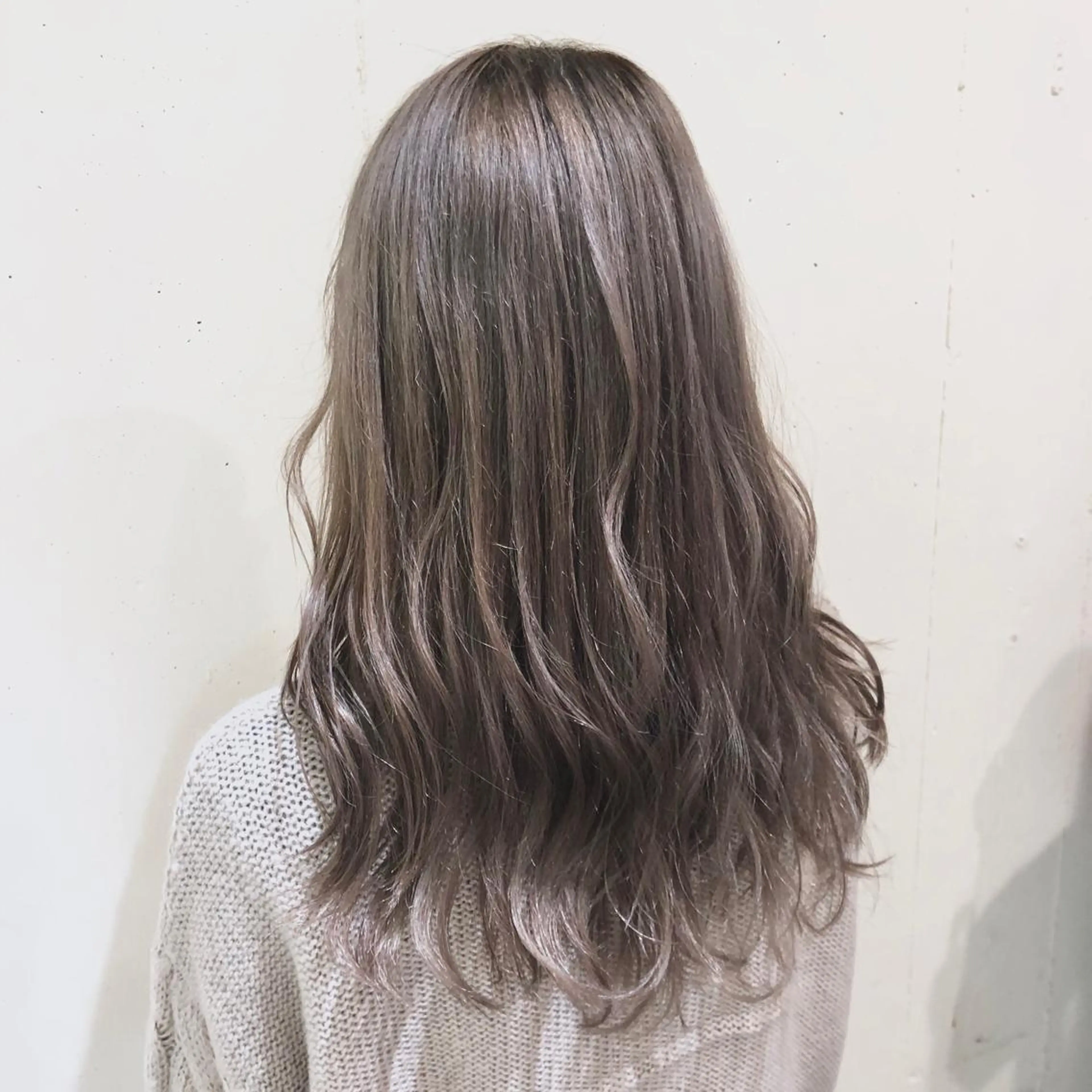 セミロング カラー パーマ ヘアアレンジ バレイヤージュ ベージュカラー ブリーチ 透明感カラー グラデーションカラー 【ツヤ髪美容師】 ツダケイスケのヘアスタイル