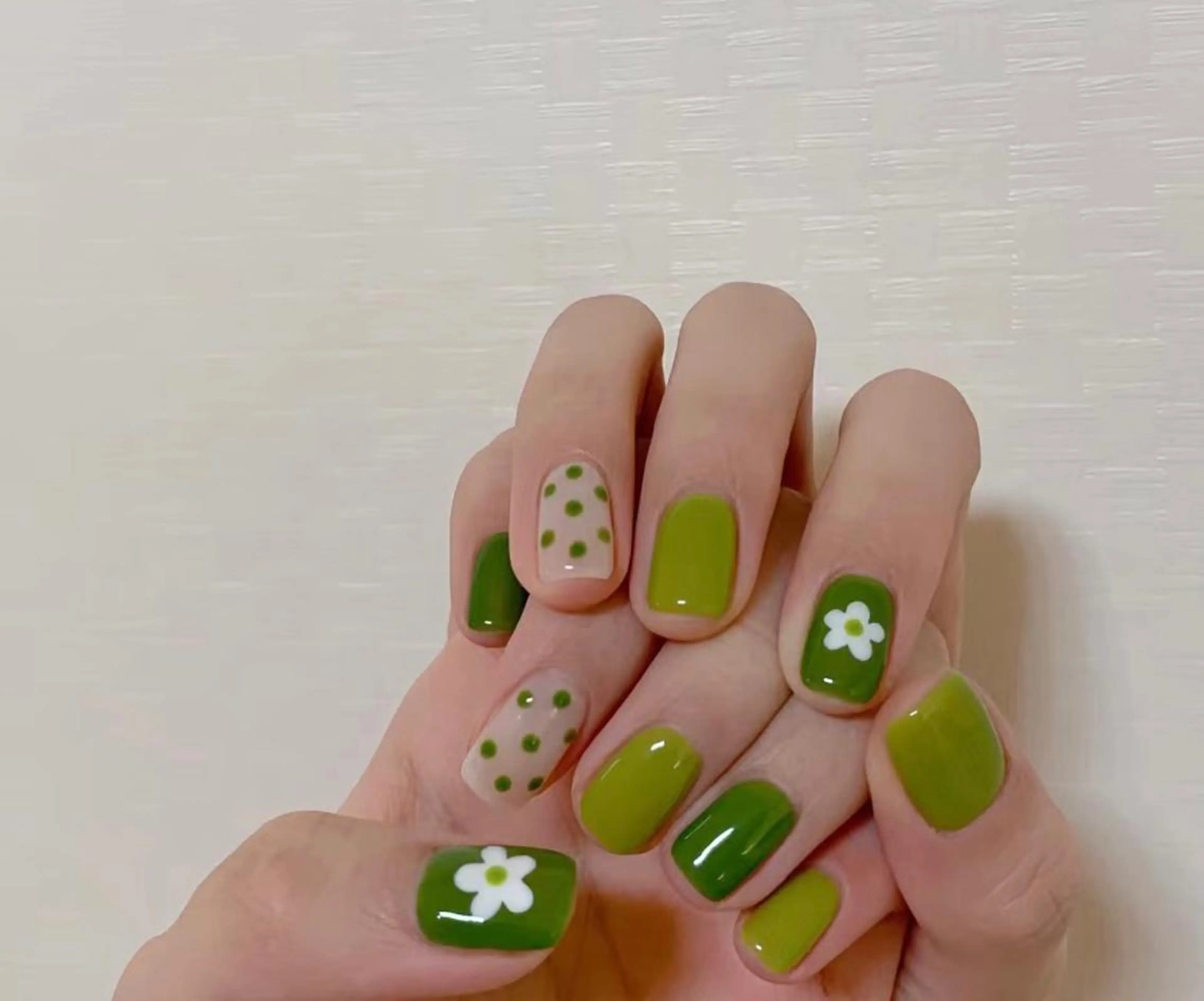 ネイル ハンドネイル 💅E•U•B NAIL🌹所属・横浜市中区曙町 ネイルE·U·Bのネイルデザイン