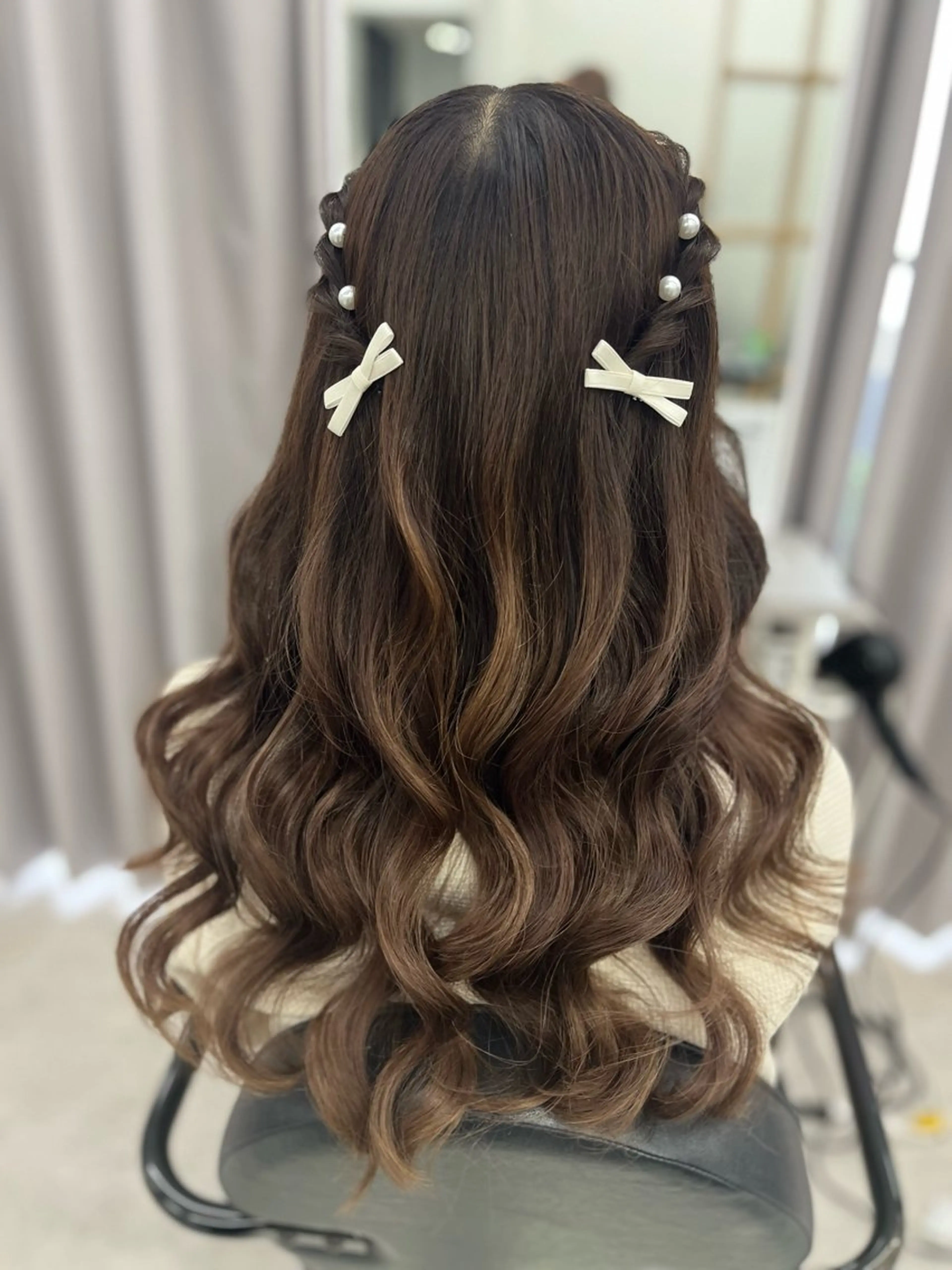 ロング ヘアアレンジ ヘアセット 🫧ぷる艶カラー🫧 Yuubi🦩のヘアスタイル